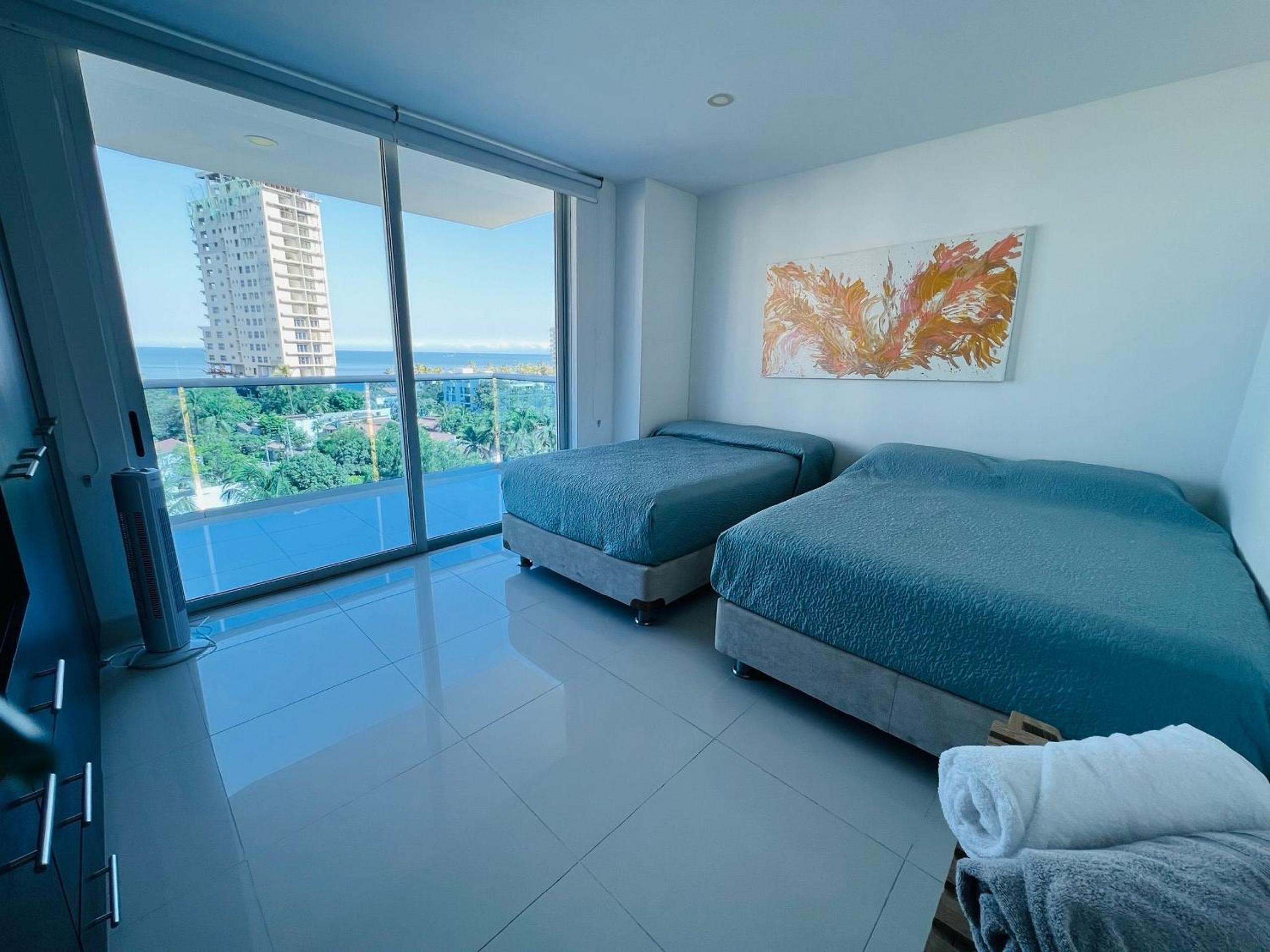Edificio Tayrona Beach Apto de 3 habitaciones familiar muy comodo