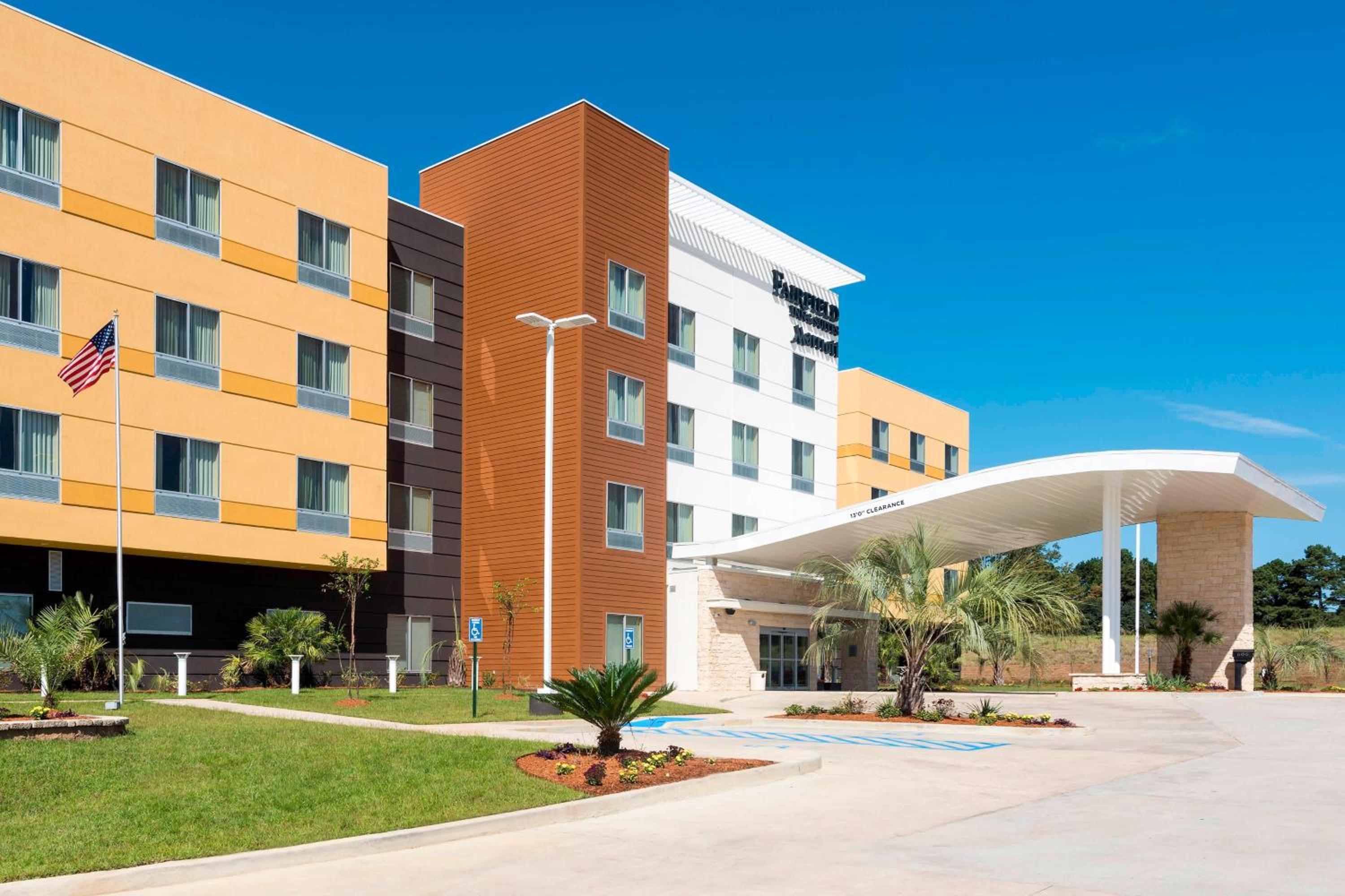 West Monroe Vacations - Fairfield Inn  Suites by Marriott West Monroe - Property Image 10