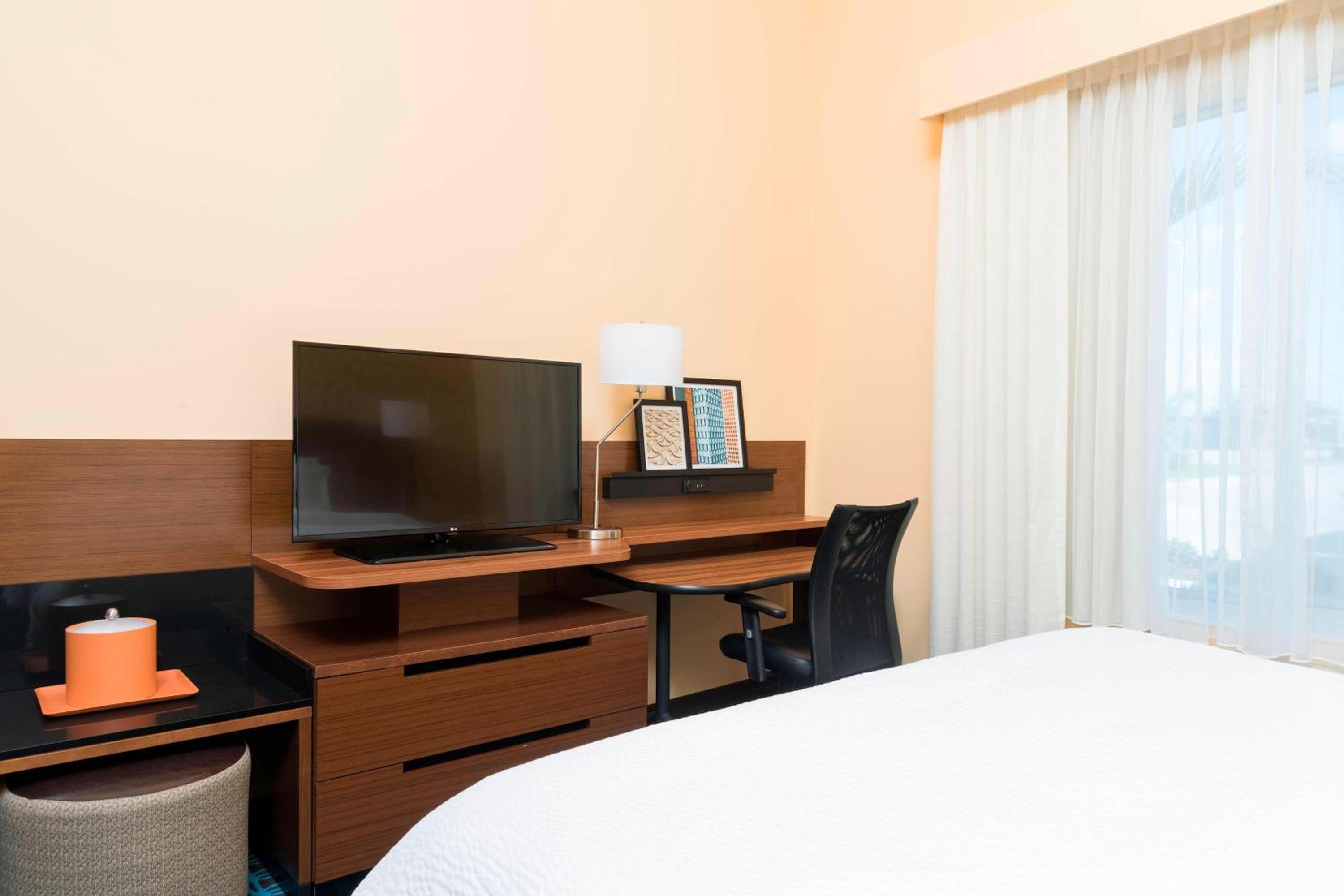 West Monroe Vacations - Fairfield Inn Suites by Marriott West Monroe - Property Image 26