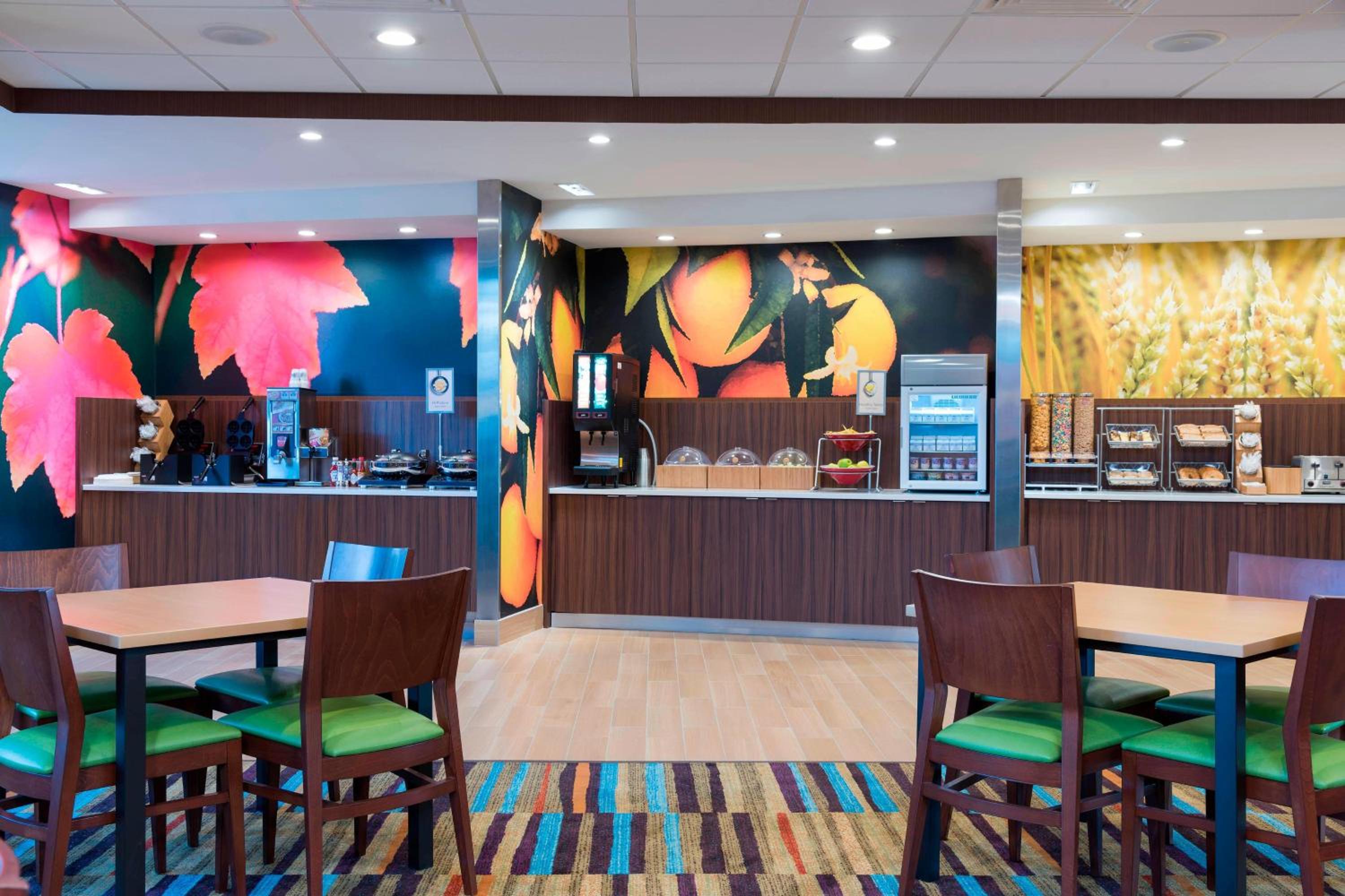 West Monroe Vacations - Fairfield Inn  Suites by Marriott West Monroe - Property Image 6
