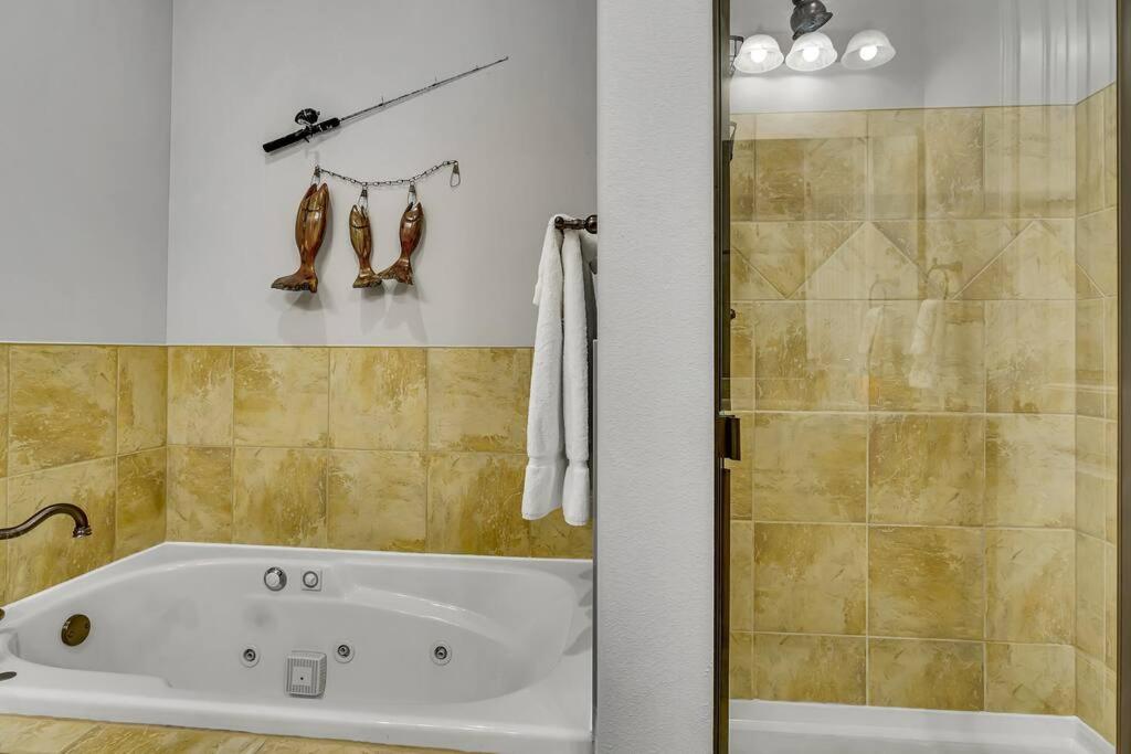 WALK IN Two bed Lakeview at Indian Point view 3