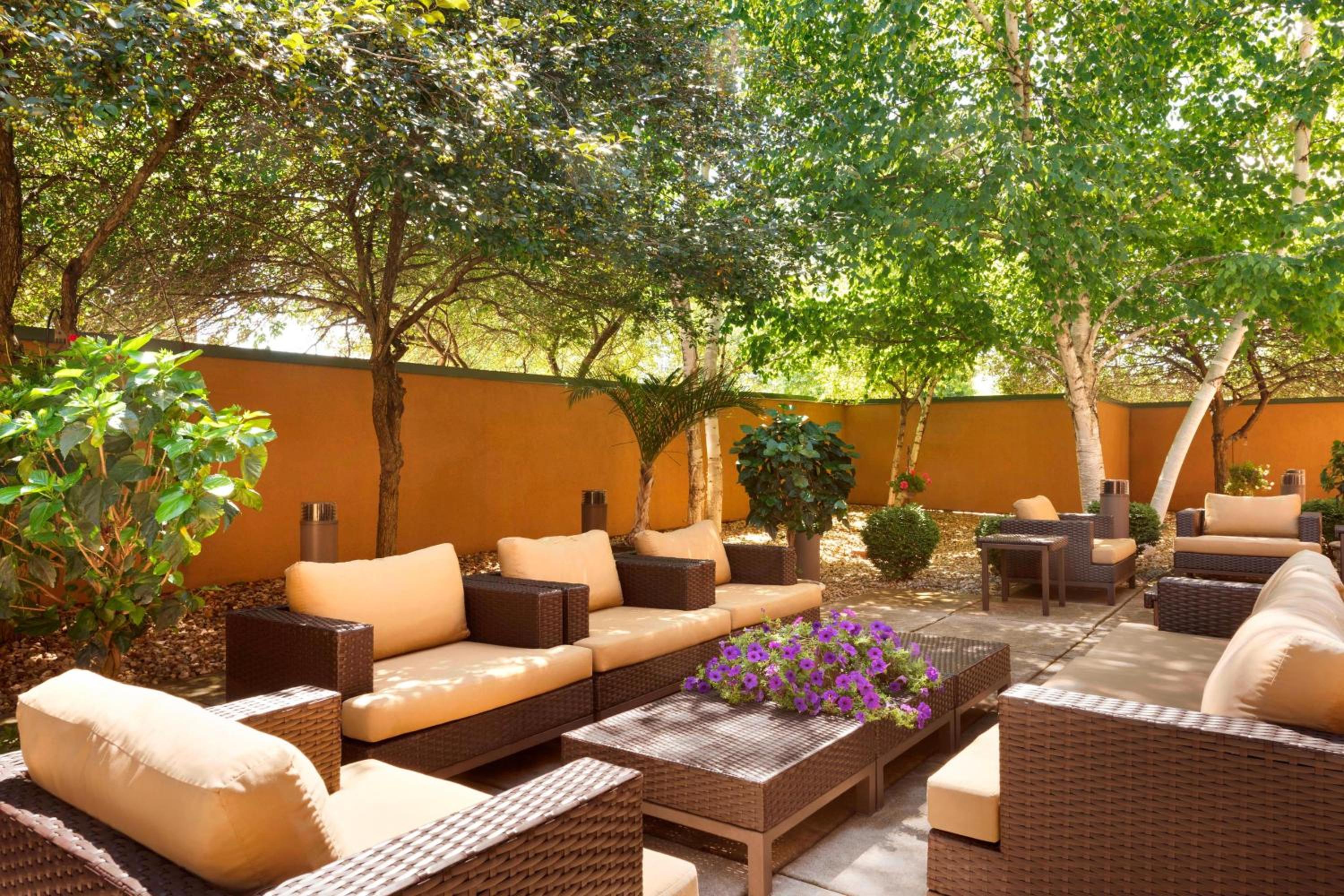 Bloomington Vacations - Courtyard by Marriott Bloomington Normal - Property Image 27