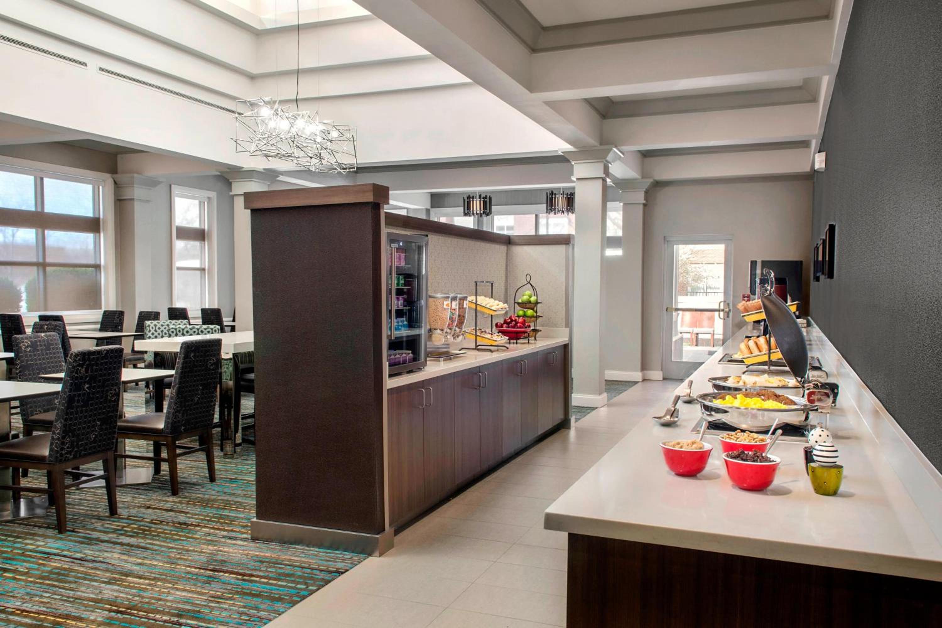 New York City Vacations - Residence Inn by Marriott Newark Elizabeth/Liberty International Airport - Property Image 4