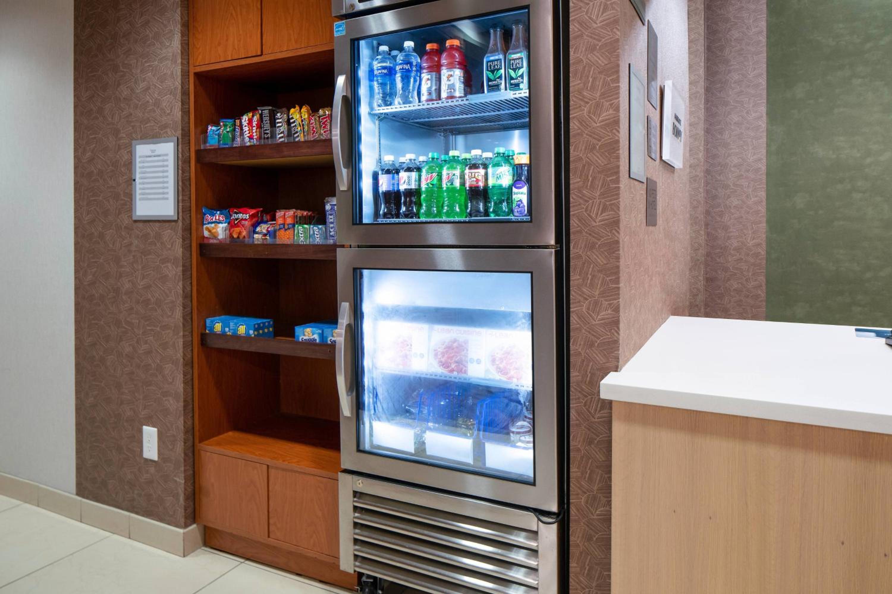 Jefferson City Vacations - Fairfield Inn  Suites Jefferson City - Property Image 6
