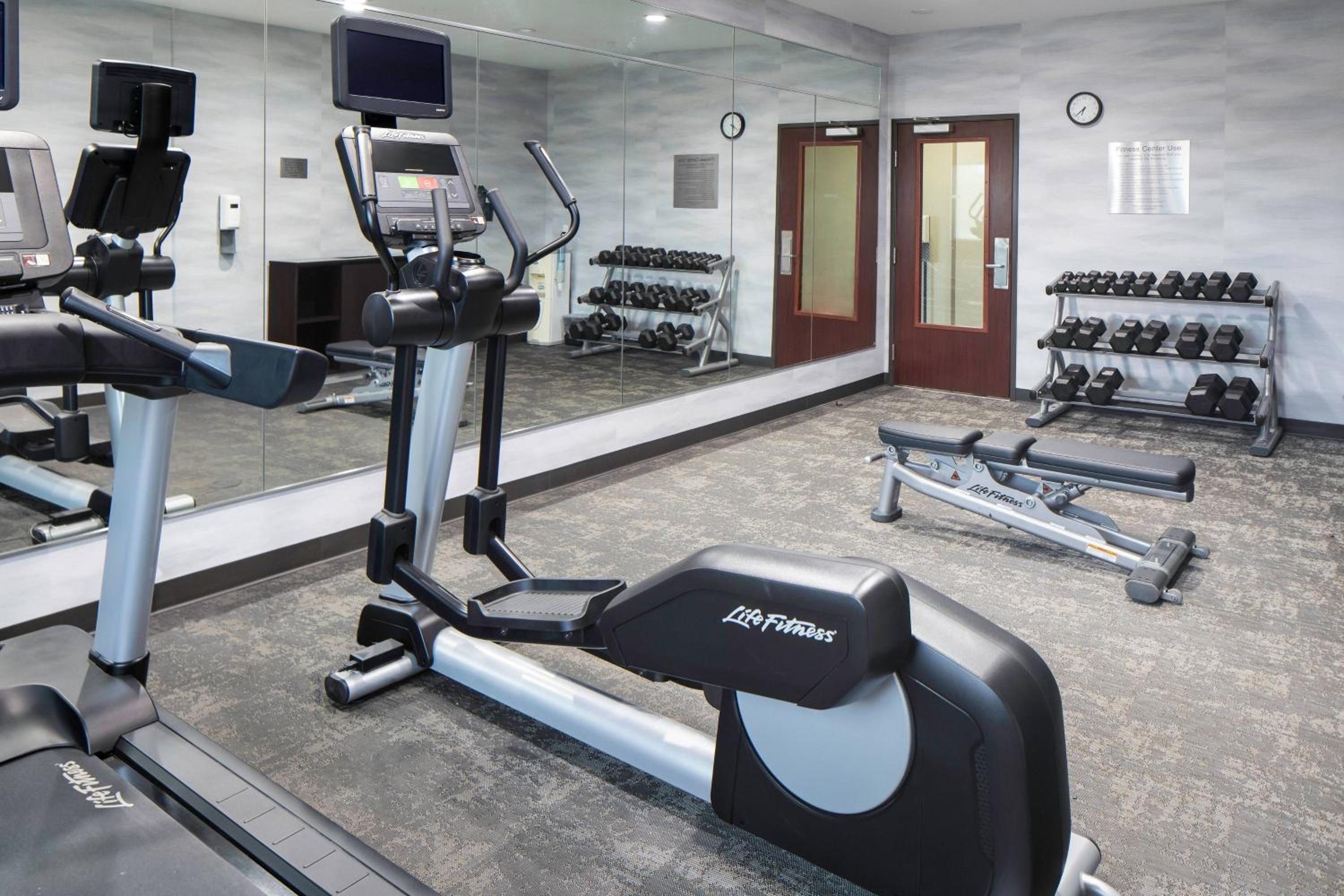 Jefferson City Vacations - Fairfield Inn  Suites Jefferson City - Property Image 2