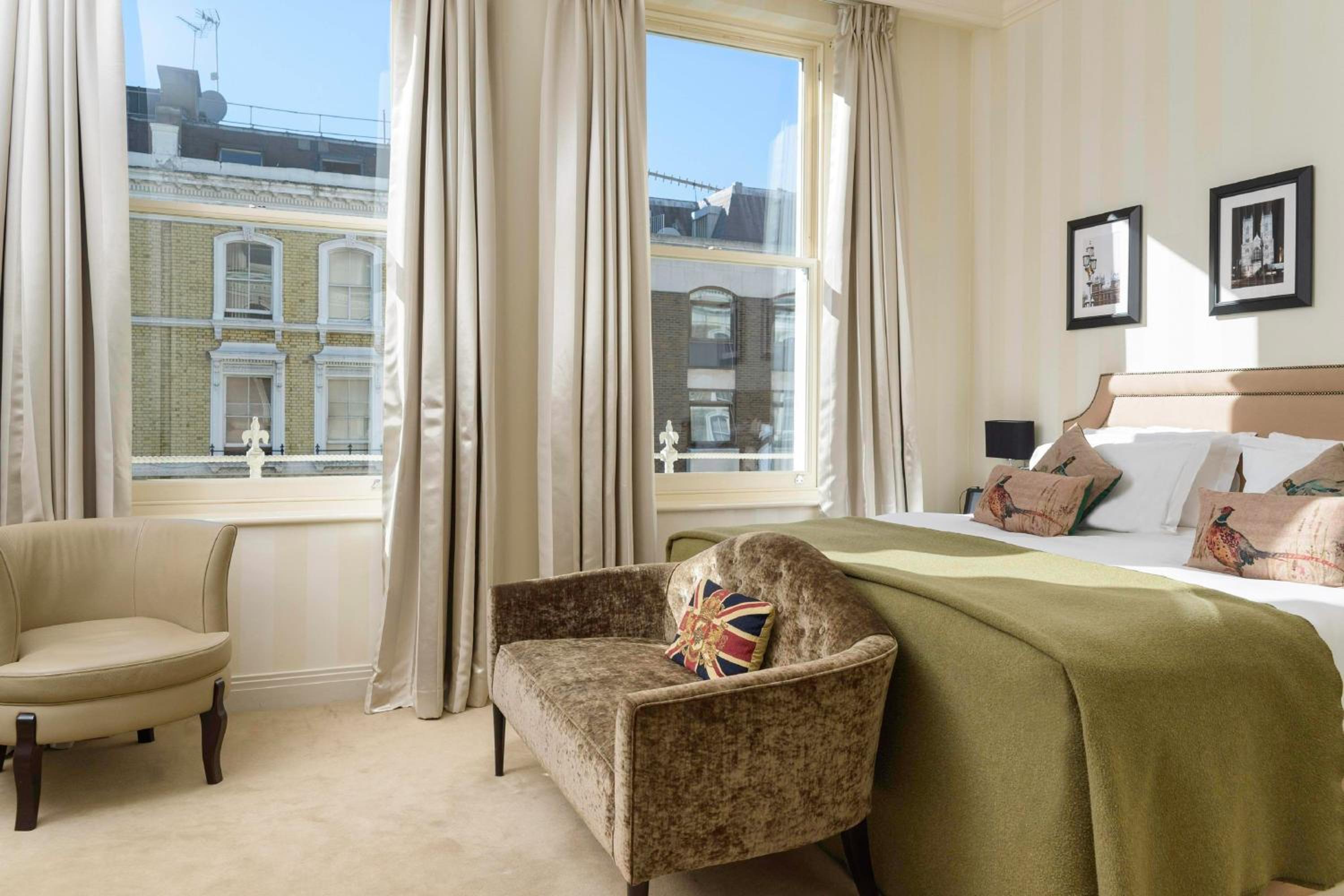 Hotel Xenia - Autograph Collection 3