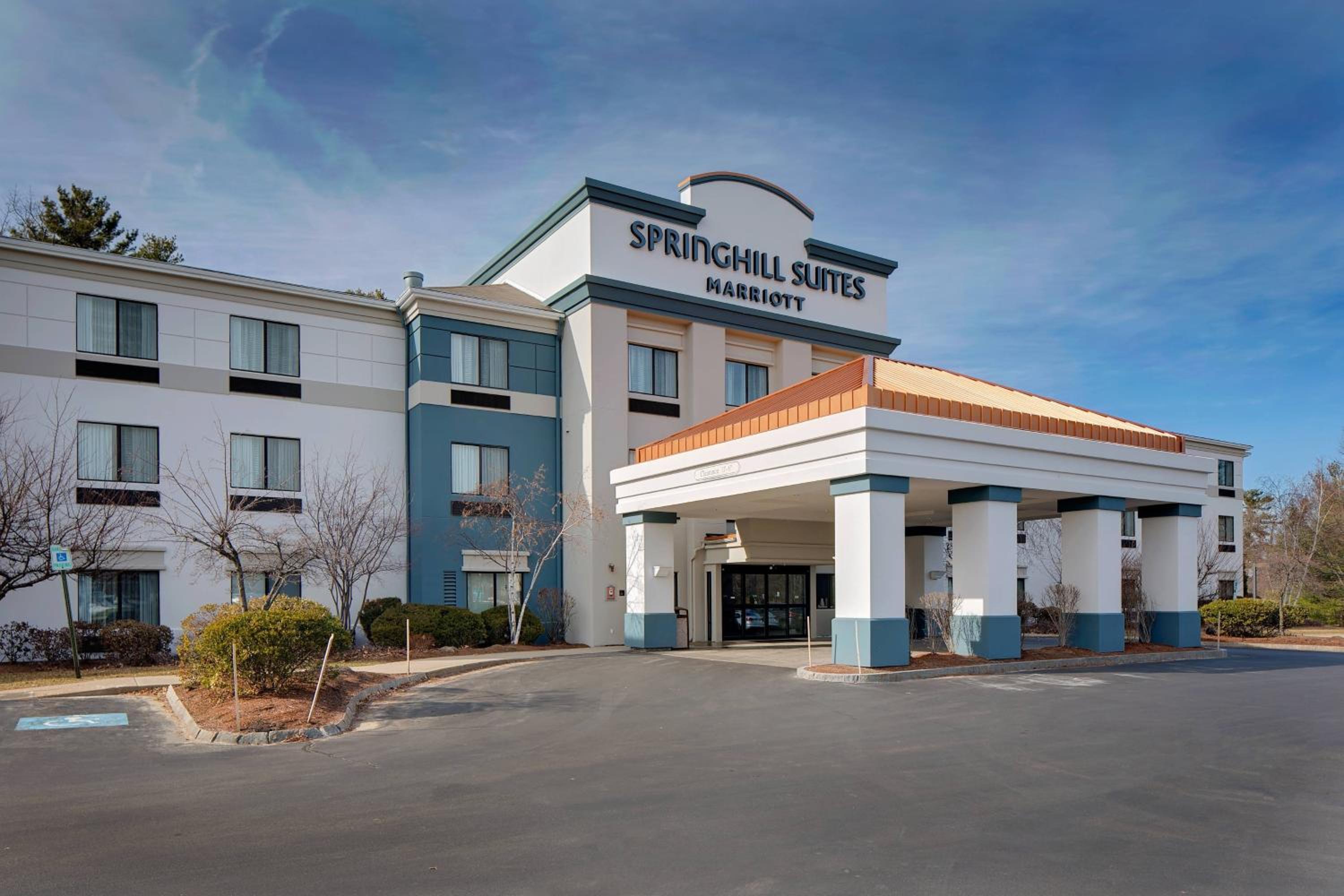 Hotel SpringHill Suites Manchester-Boston Regional Airport - Image 1