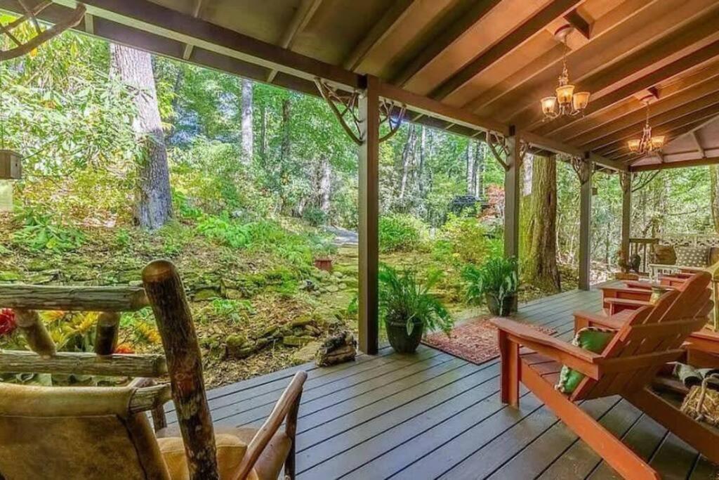 Amazing 3bed Private Cabin! view 3
