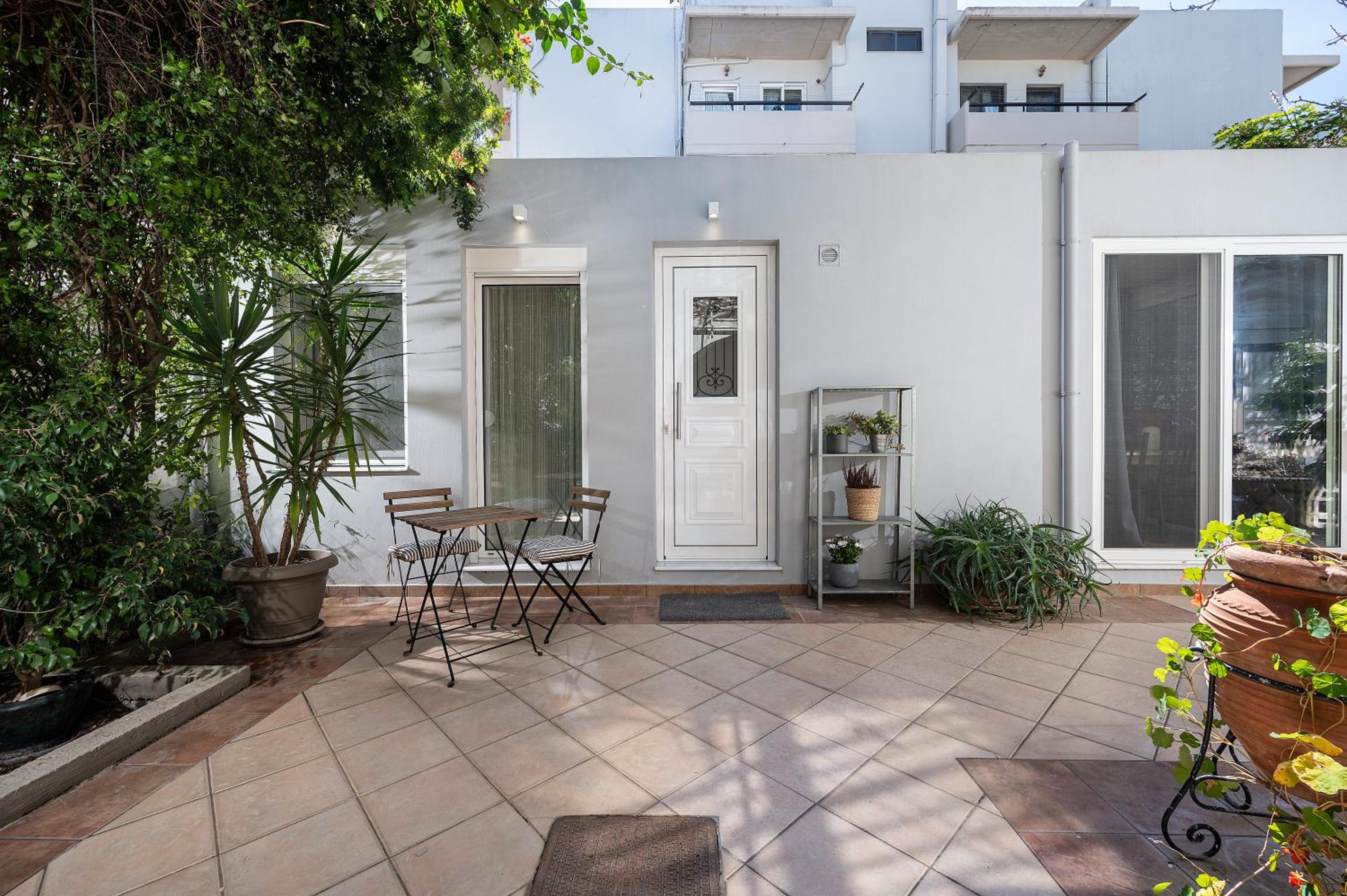 Ocean Breeze Suite 1min to Beach photo 3