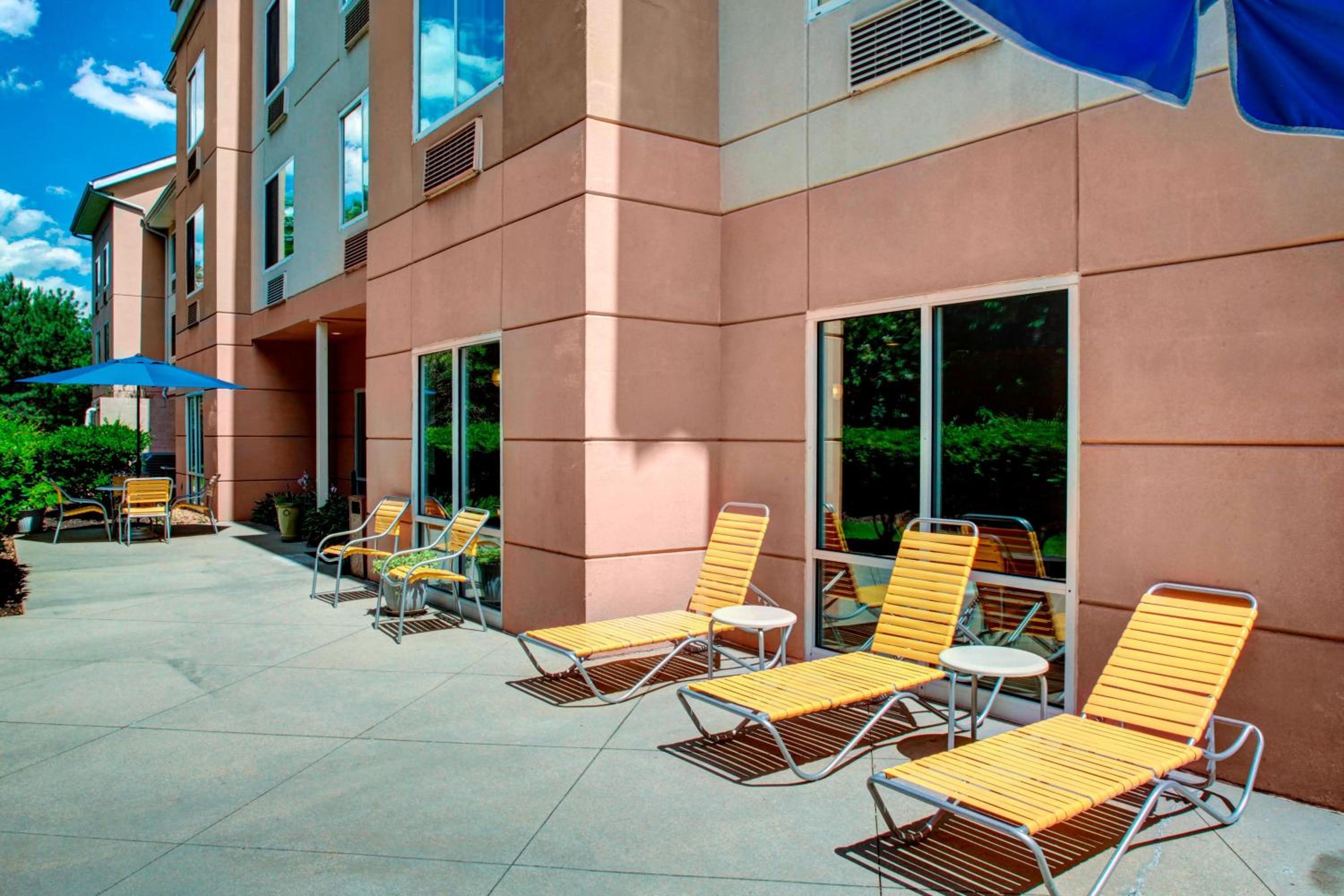 Emporia Vacations - Fairfield Inn and Suites by Marriott Emporia I-95 - Property Image 11