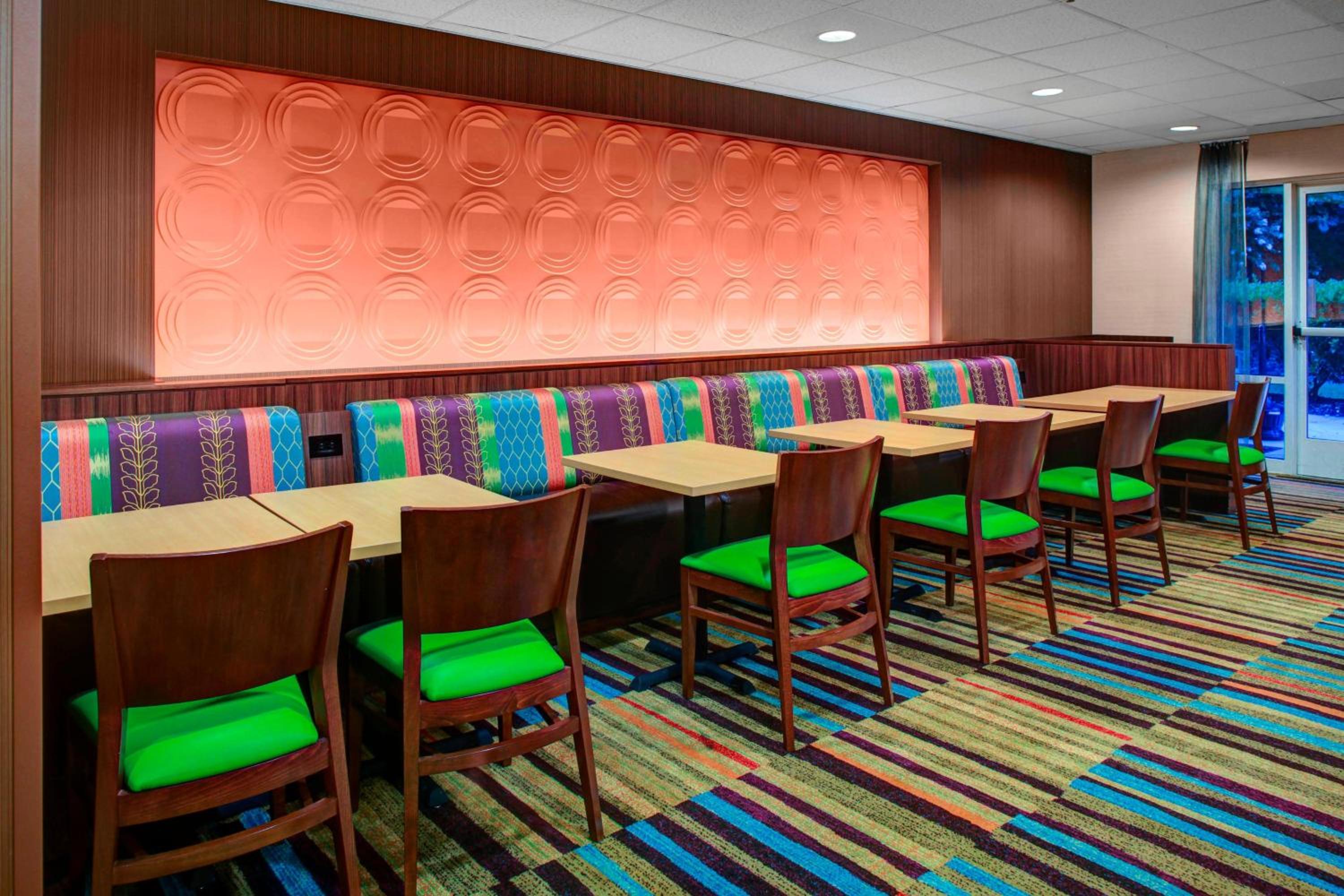 Emporia Vacations - Fairfield Inn and Suites by Marriott Emporia I-95 - Property Image 12