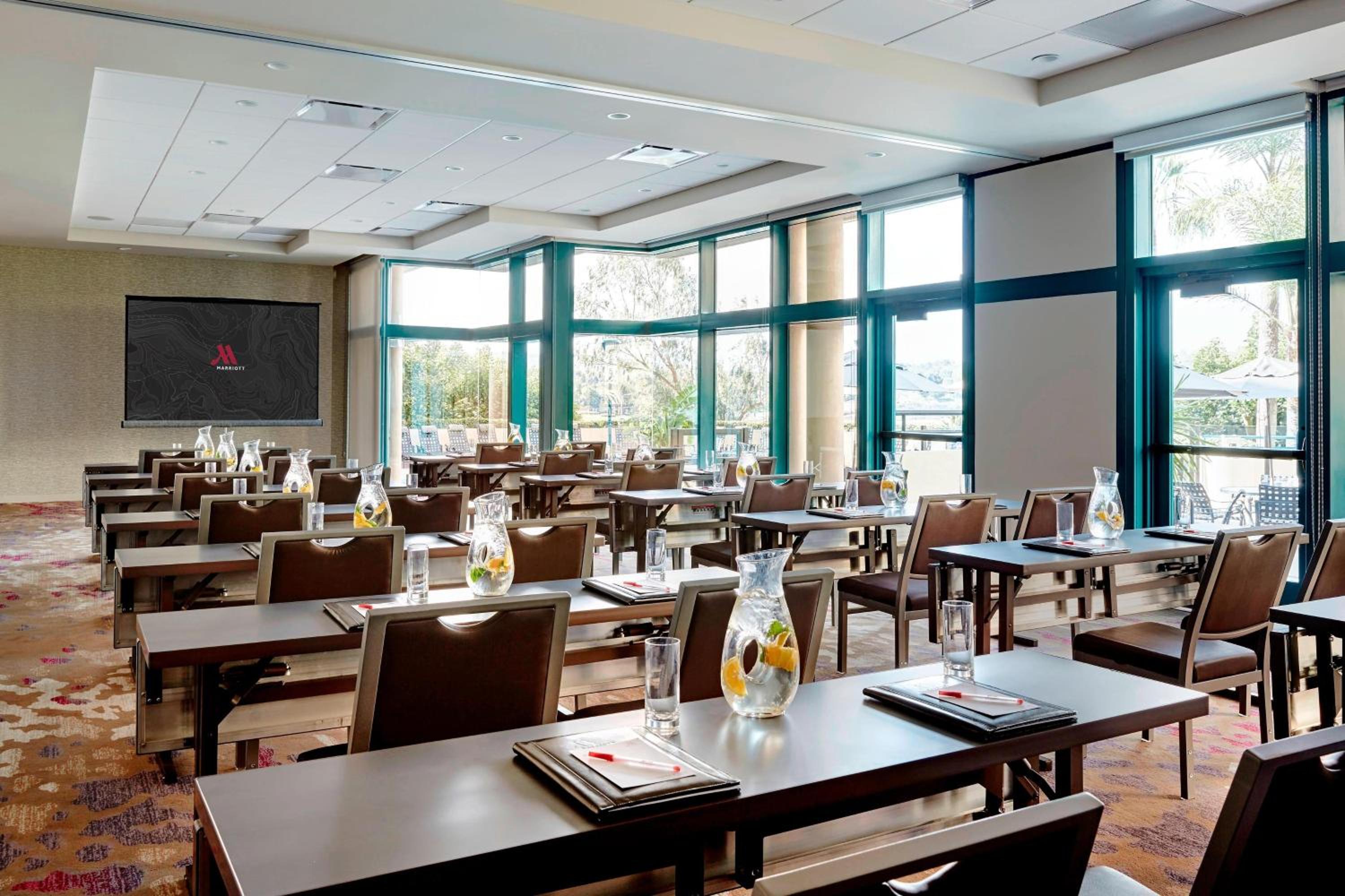 Newport Beach Marriott Bayview - Property Image 2
