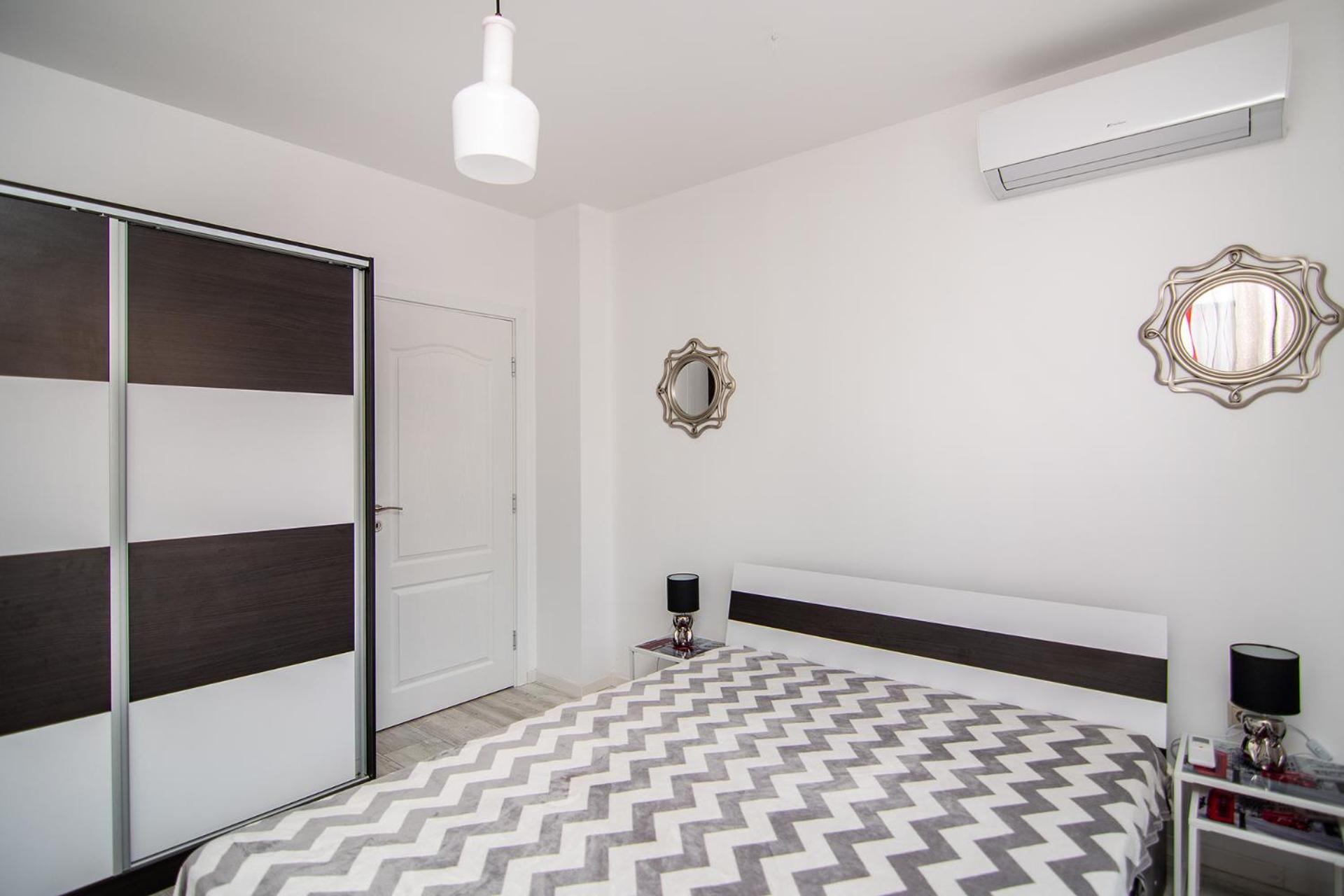 La Mer flat 9 parking and beach access