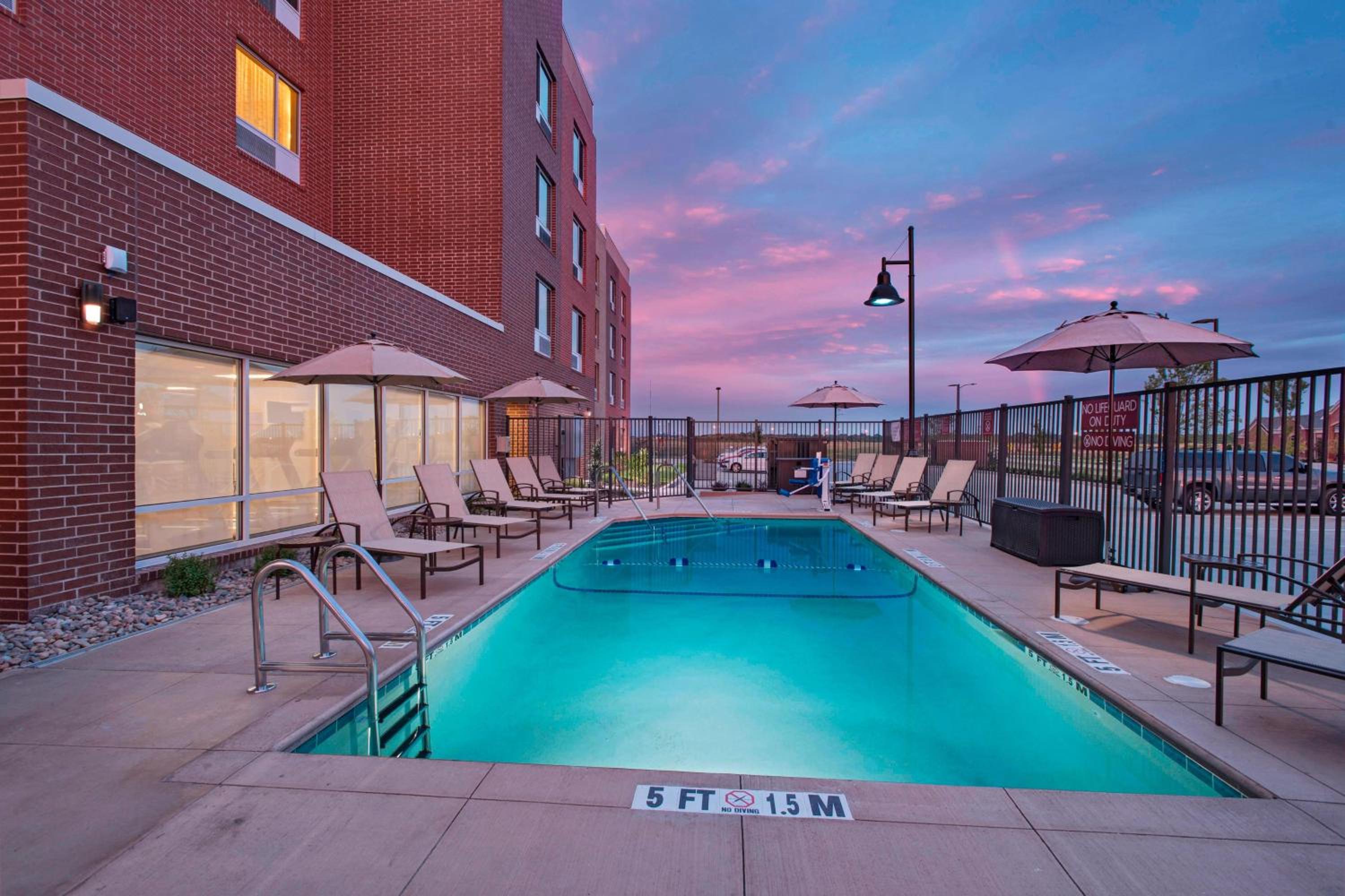 Columbia Vacations - TownePlace Suites by Marriott Columbia - Property Image 5