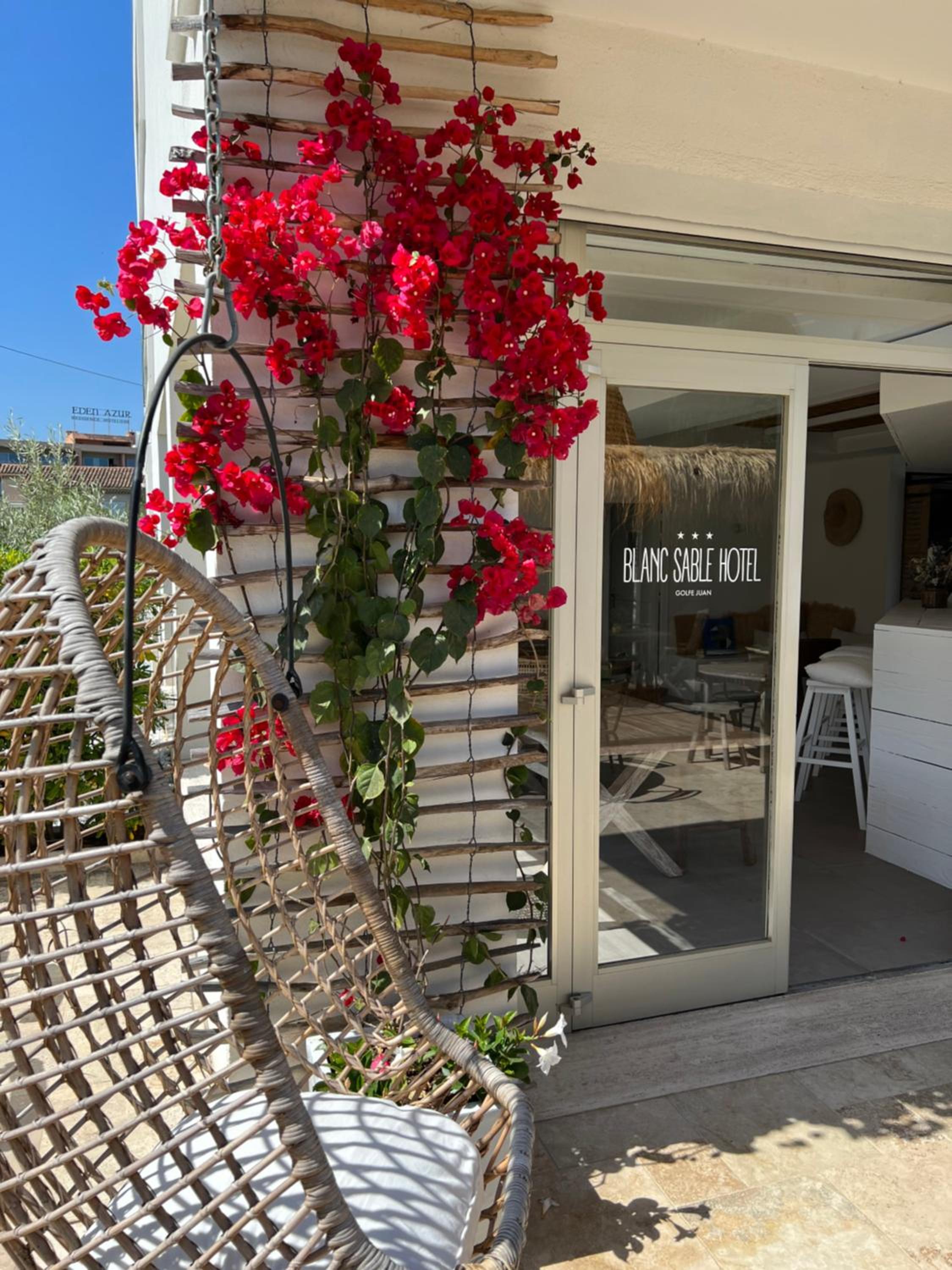 Hotel Blanc Sable Hôtel - Image 1