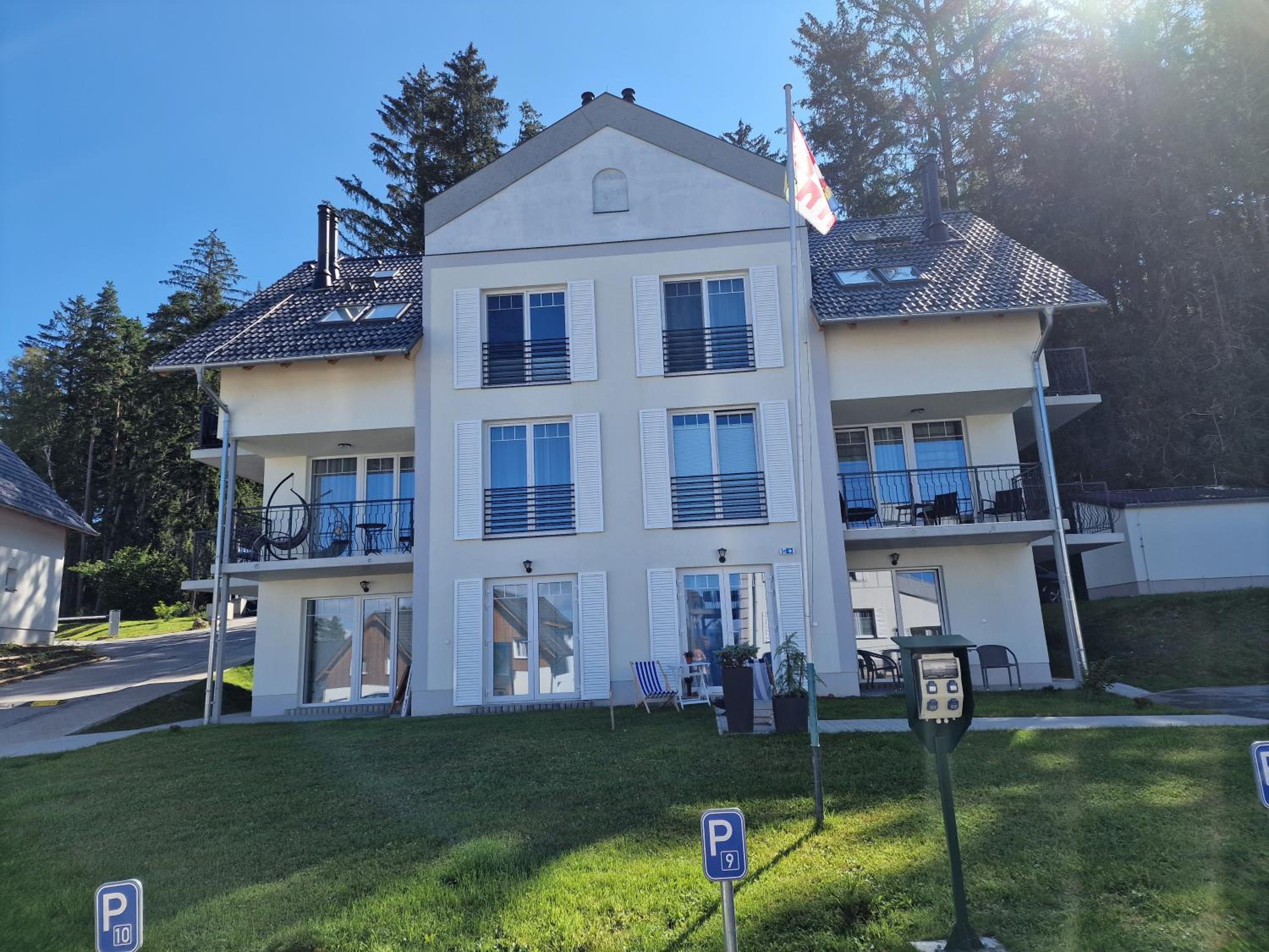 Deluxe Apartment Lipno - Lake Side Village, Frymburk nad Vltavou