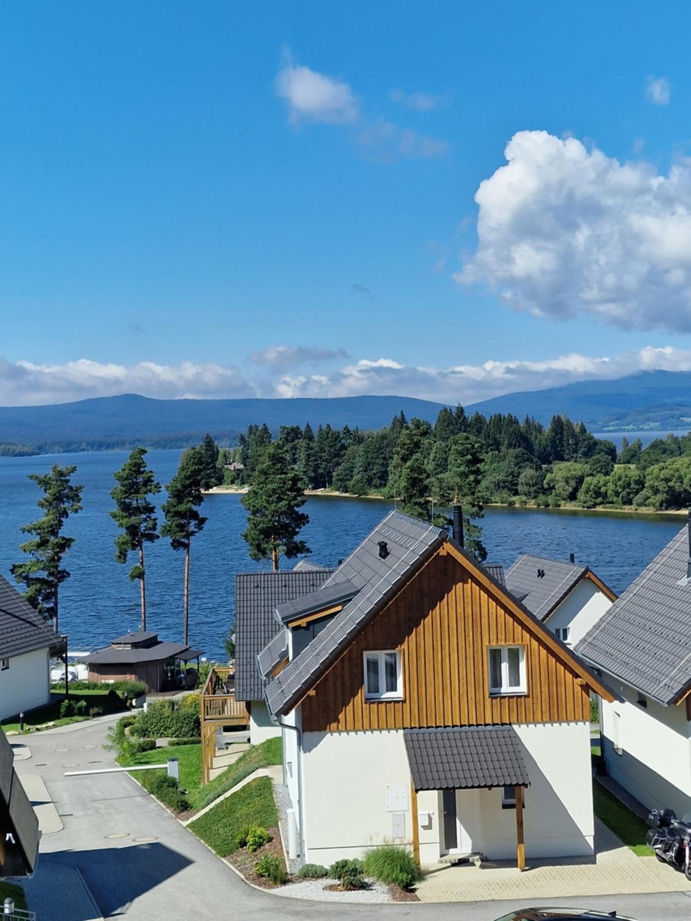 Deluxe Apartment Lipno - Lake Side Village, Frymburk nad Vltavou