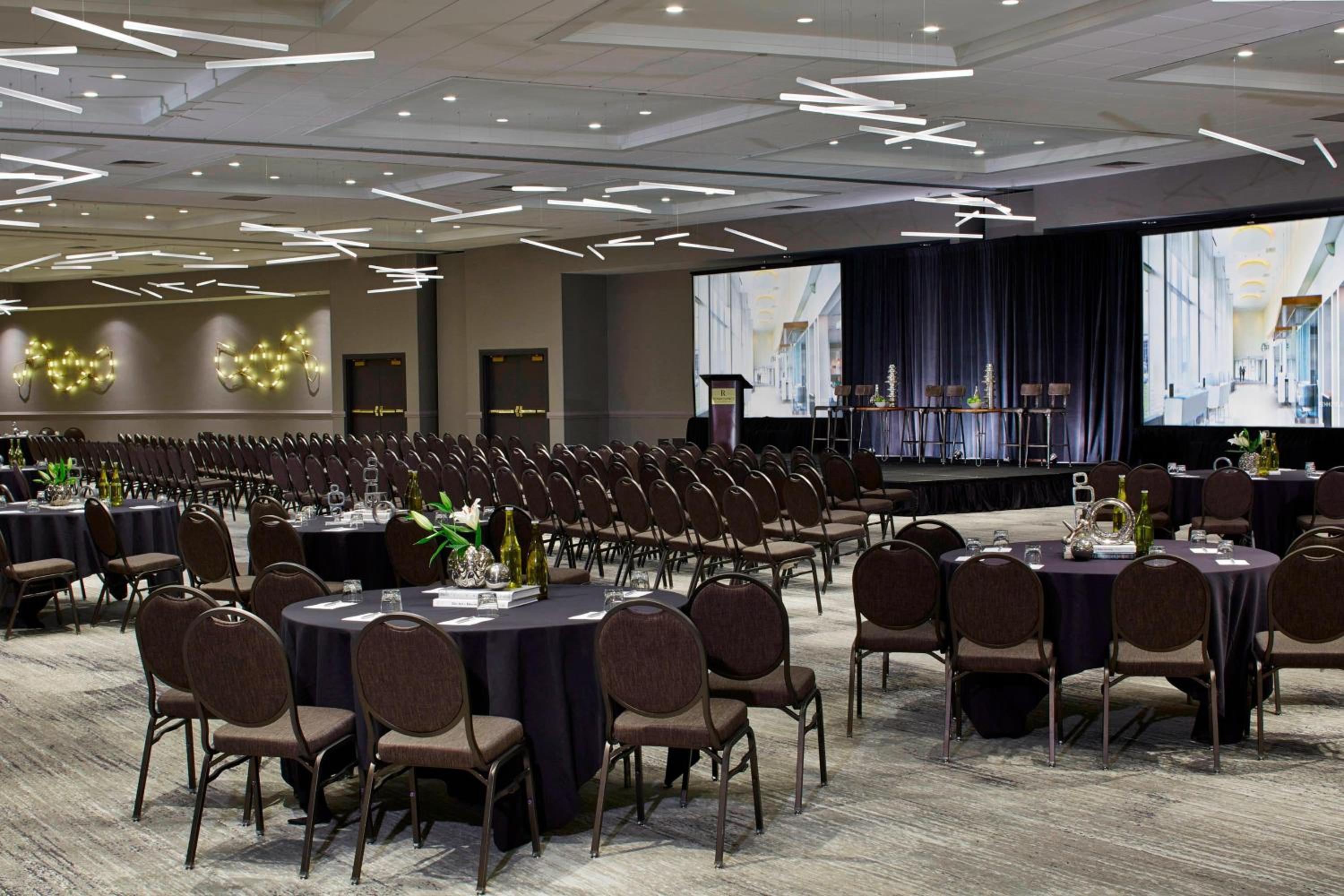Renaissance St. Louis Airport Hotel - Property Image 4