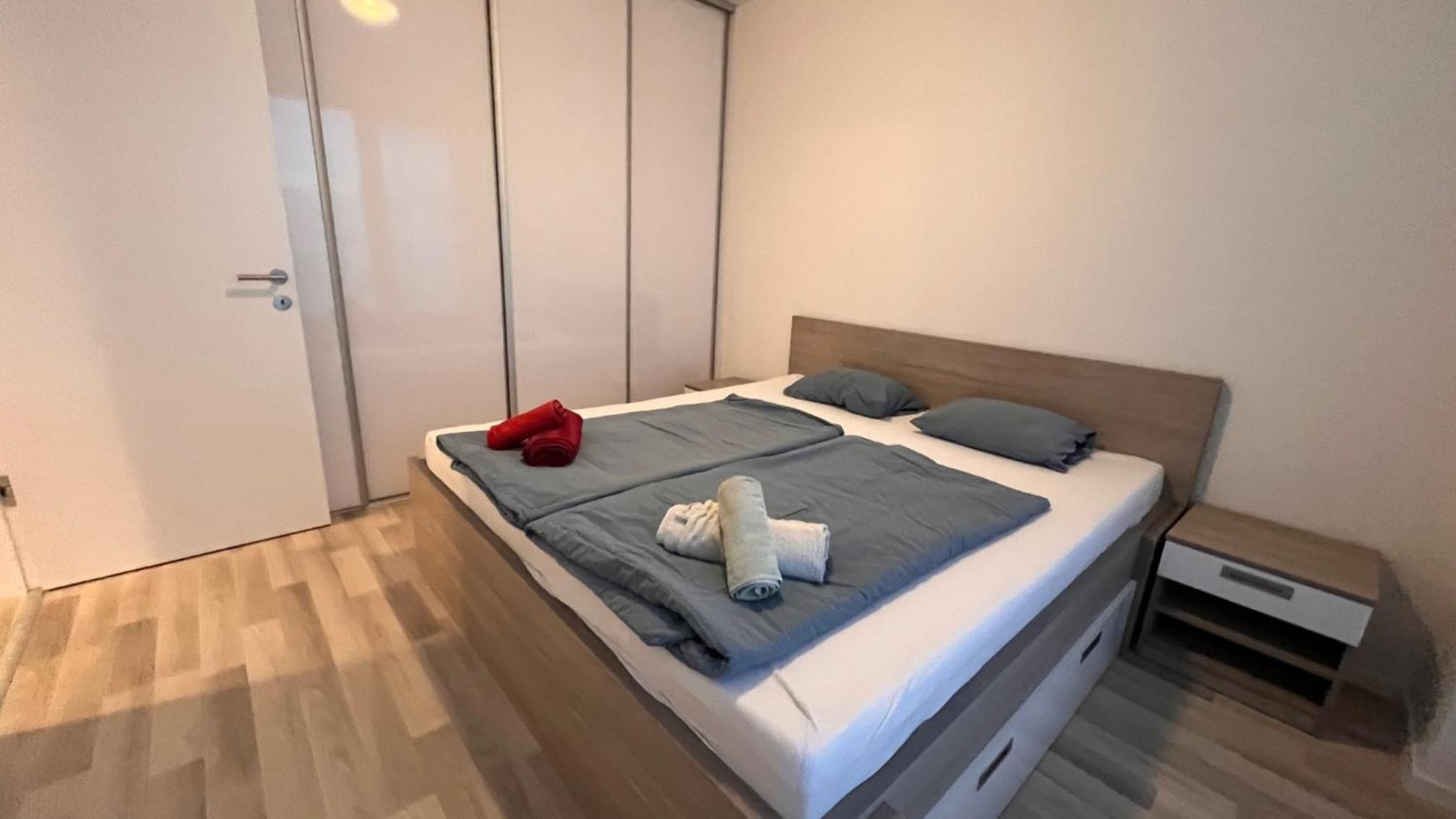 2 room apartment with terrace, new building, Jarabinková street view 5