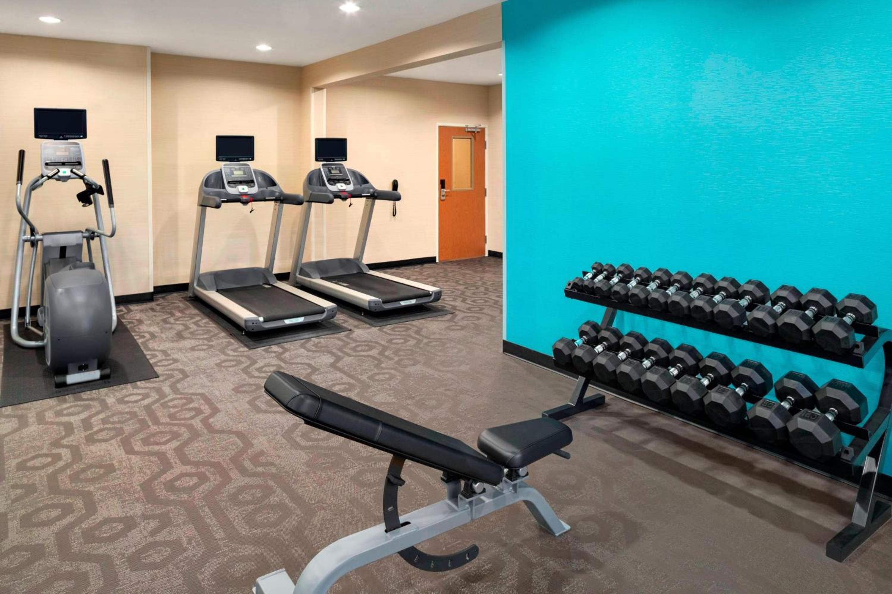 Lima Vacations - Fairfield Inn  Suites Lima - Property Image 2