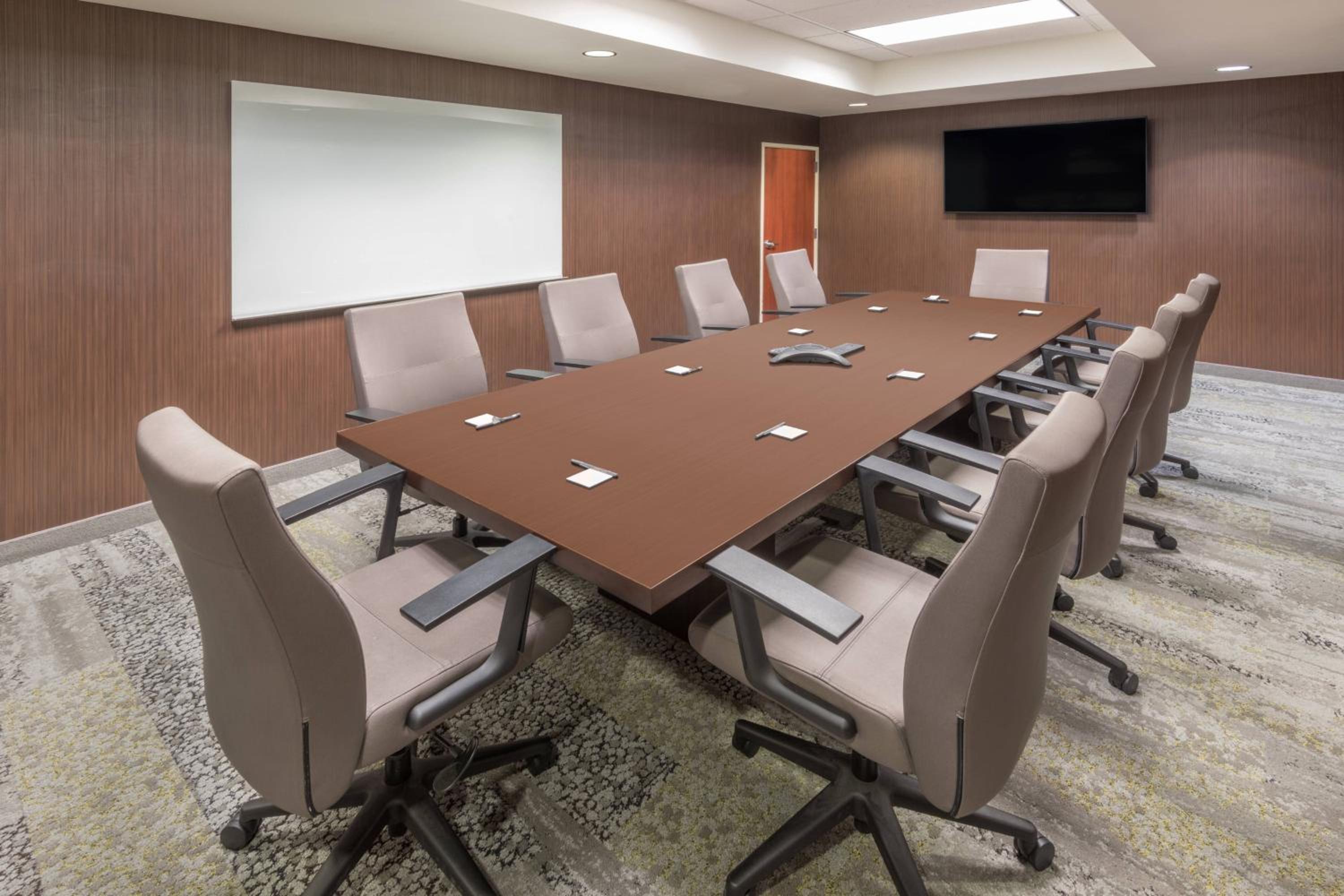 Reno Vacations - Courtyard by Marriott Reno - Property Image 20