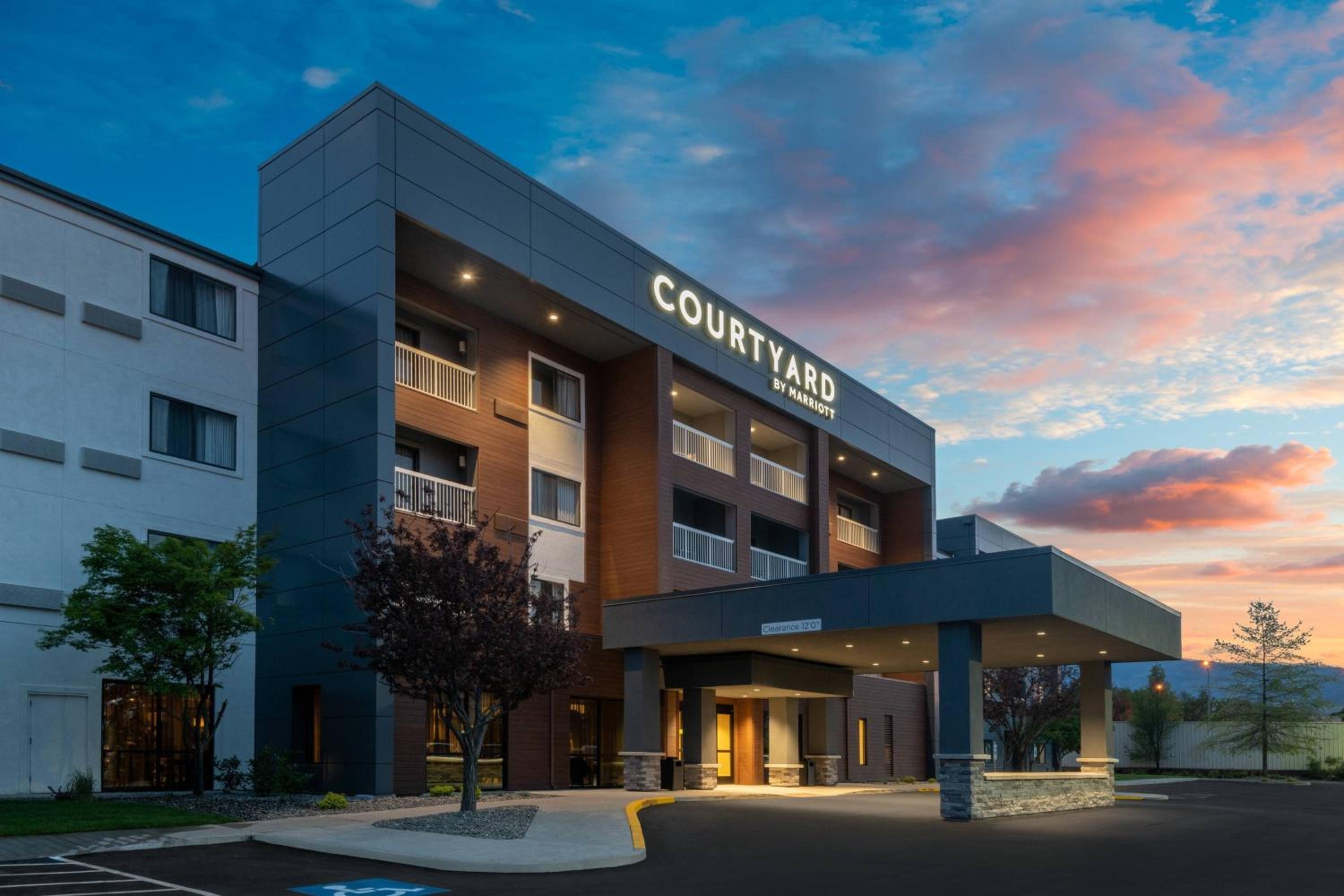 Reno Vacations - Courtyard by Marriott Reno - Property Image 23