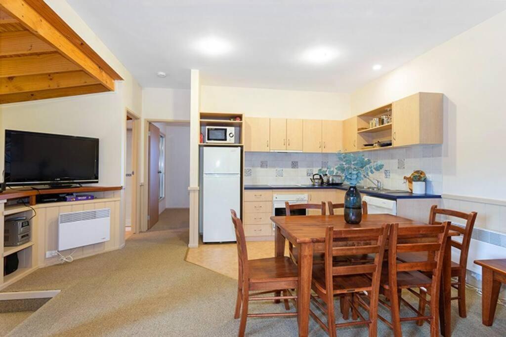 HAY SHED Chalet, alpine-getaways