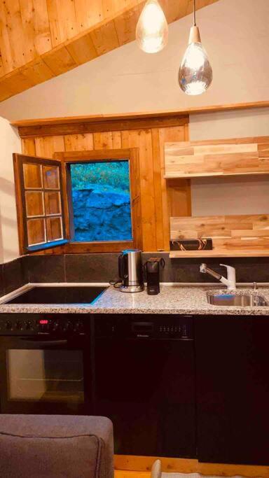 Alpine Bliss - Cozy Chalet with Panoramic Views
