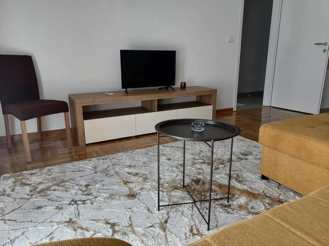 Apartman Nomino
