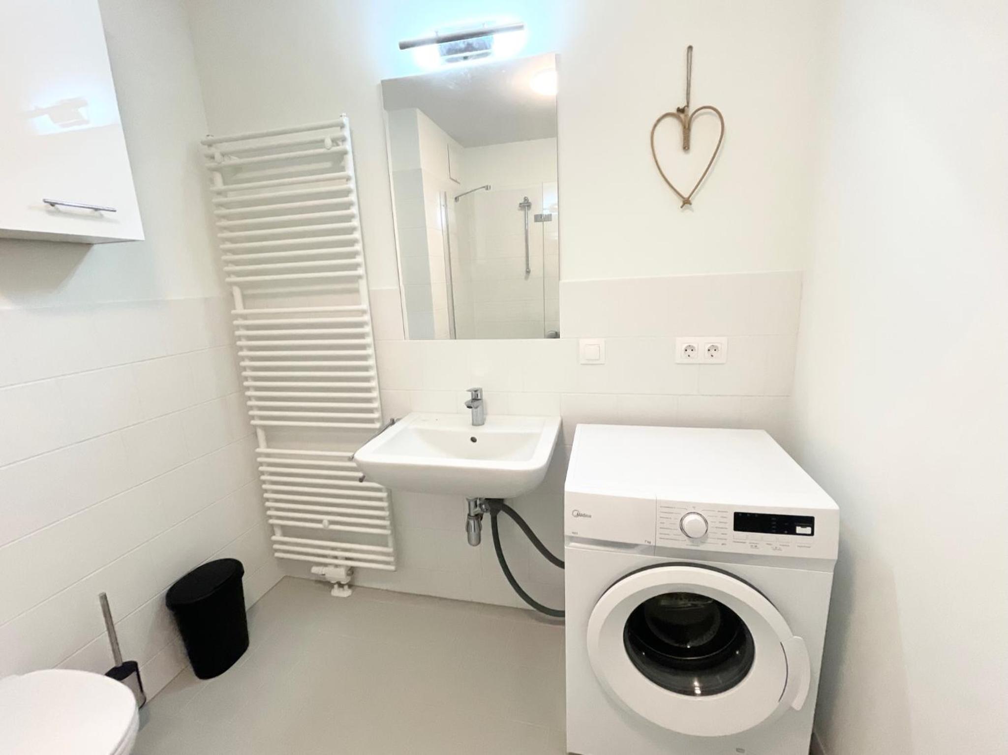 Central 55m2 Flat With Balcony & Parking