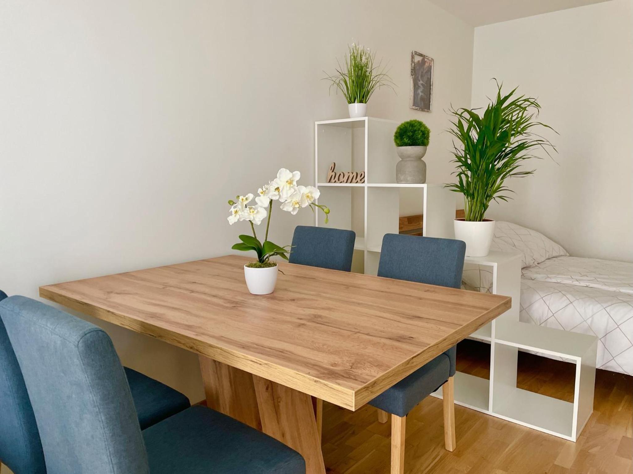 Central 55m2 Flat With Balcony & Parking