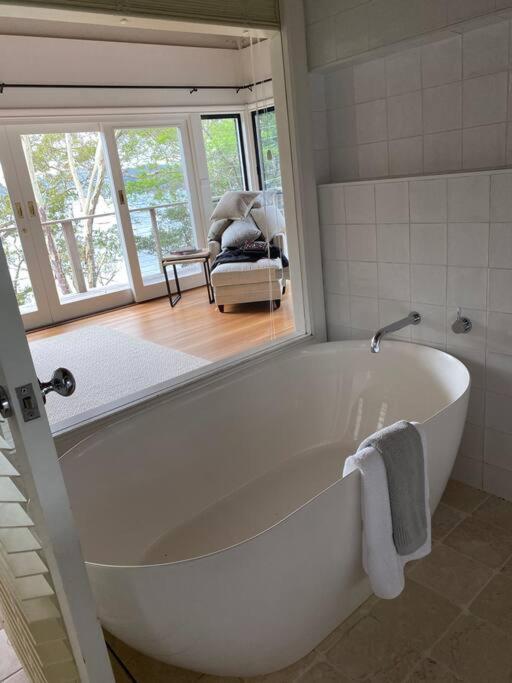 Sydney Northern Beaches Pitterwater Waterfront Holiday House Avalon Beach - Clareville