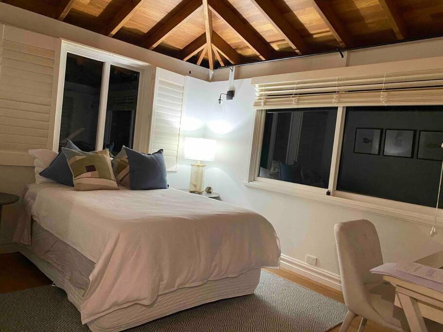 Sydney Northern Beaches Pitterwater Waterfront Holiday House Avalon Beach - Clareville