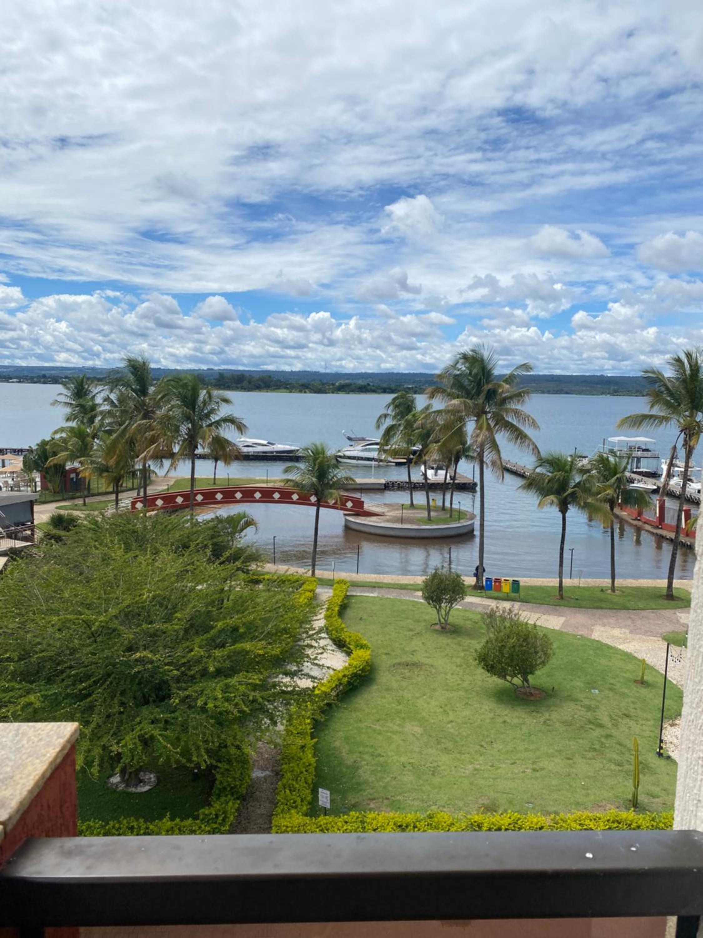 Flat Lake Side Linda Vista Lago c/banheira