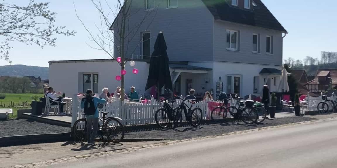 Mellys Café & Store