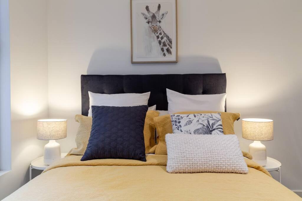 PORT MELBOURNE - A stay at the Bay