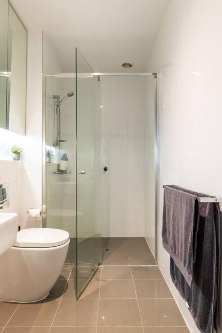 PORT MELBOURNE - A stay at the Bay