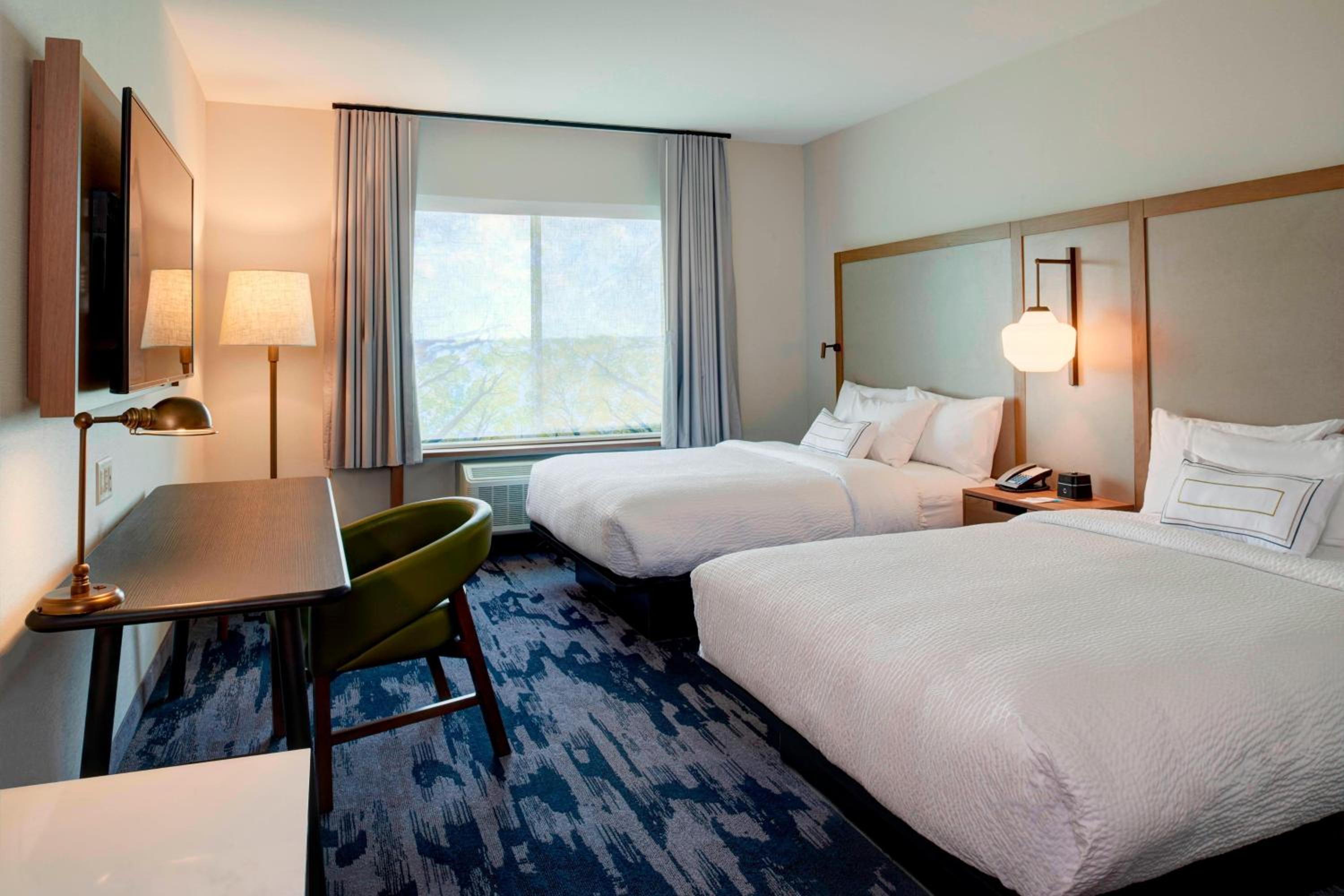 Columbus Vacations - Fairfield Inn Suites by Marriott Columbus, IN - Property Image 18
