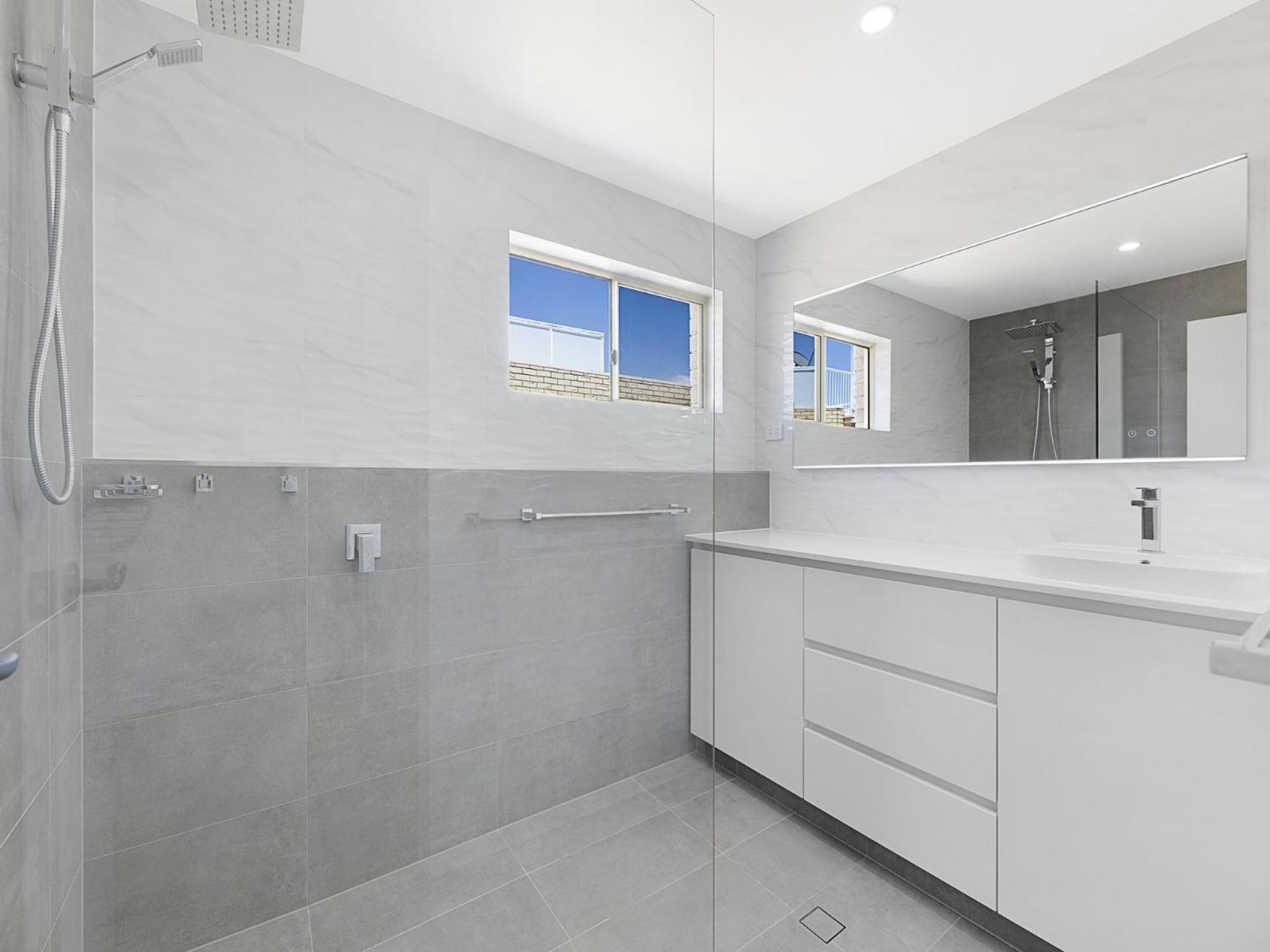 Clayton Garden Unit 5 Golden Beach