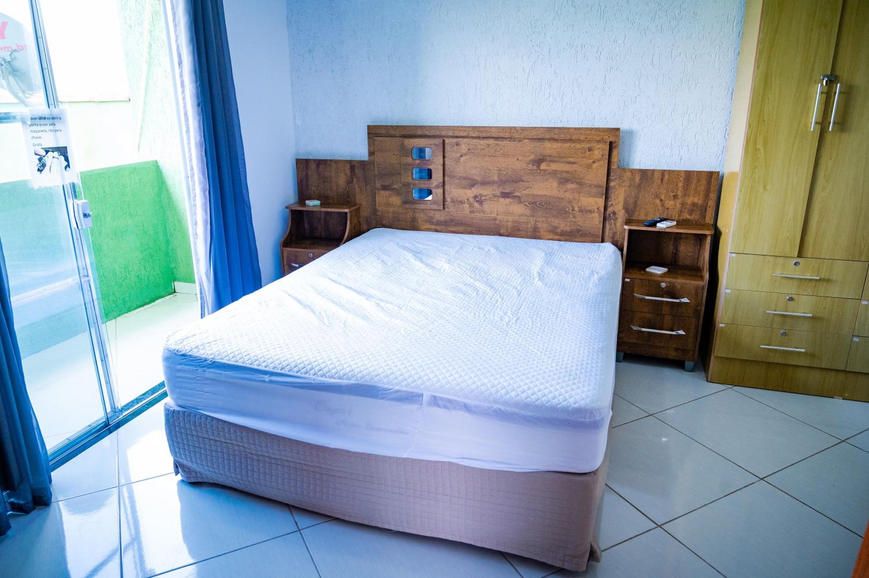Casa familiar com piscina Penedo RJ