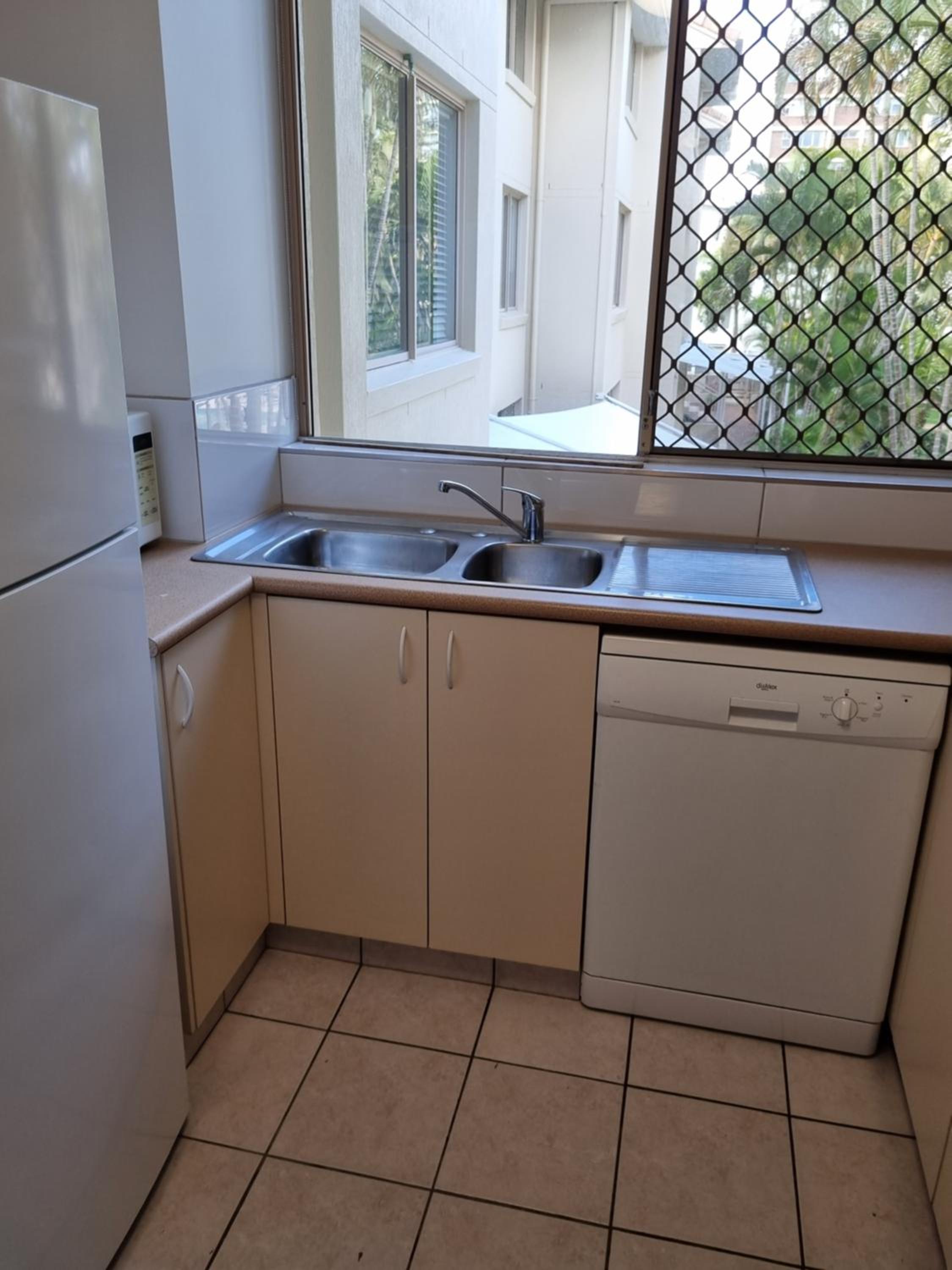 Santa Monica Apartments - Hosted by Burleigh Letting