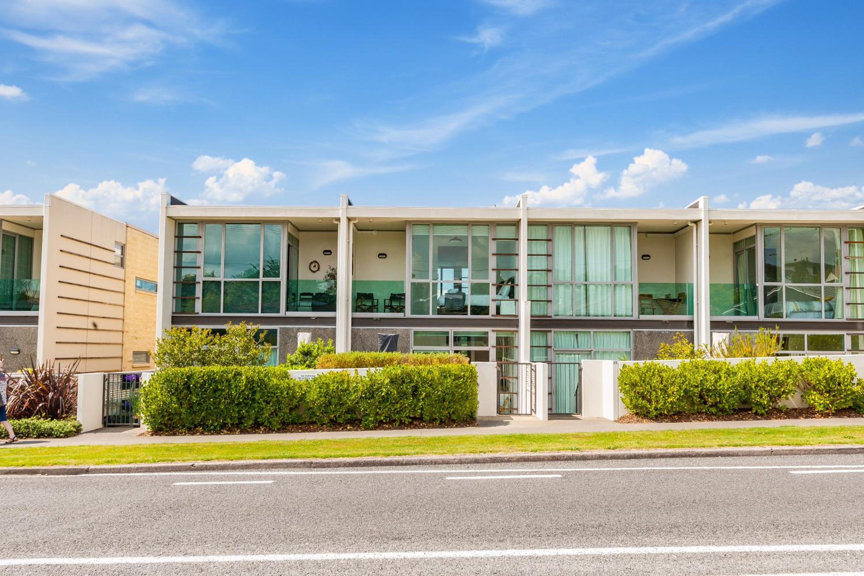 Marina View Apartment - Taupo view 2