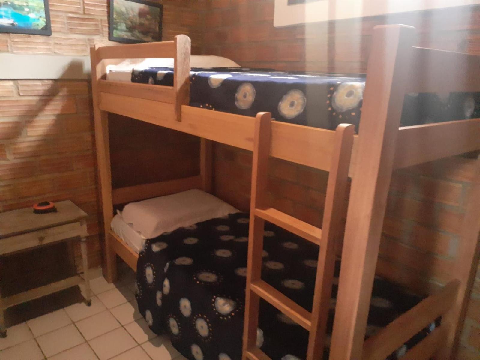 Casa Cantinho da Paz, seu lazer completo, churrasqueira, piscina e muita tranquilidade