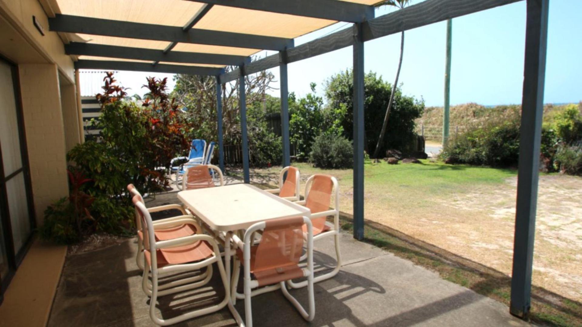 Periwinkle - Beach Front Unit With Foxtel