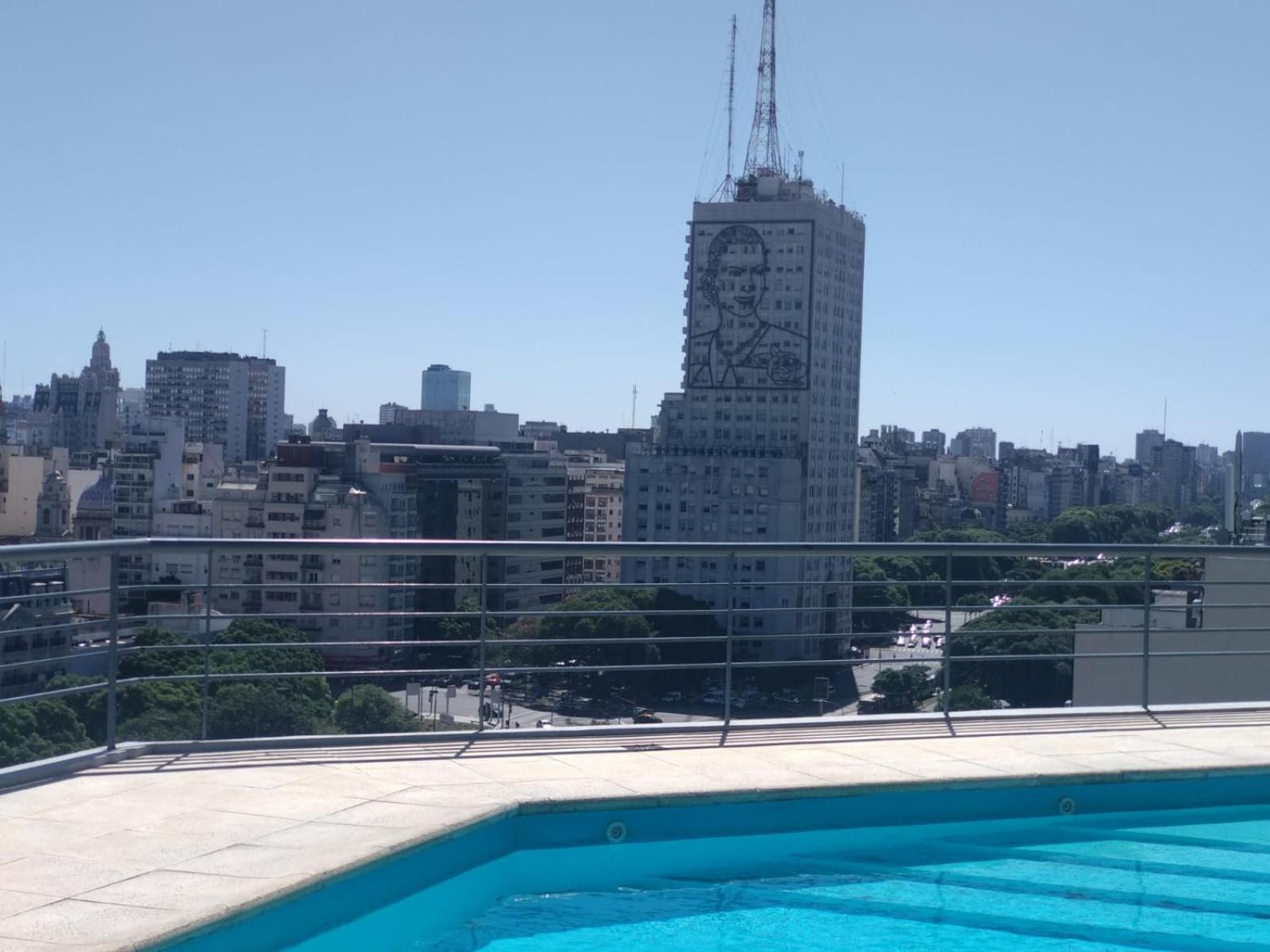 Apart 1013 con Piscina Gimnasio Laundry y Seguridad 24 hs