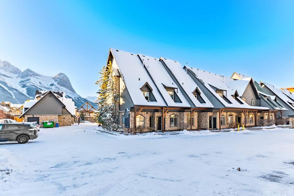 Hotel Mystic Getaway