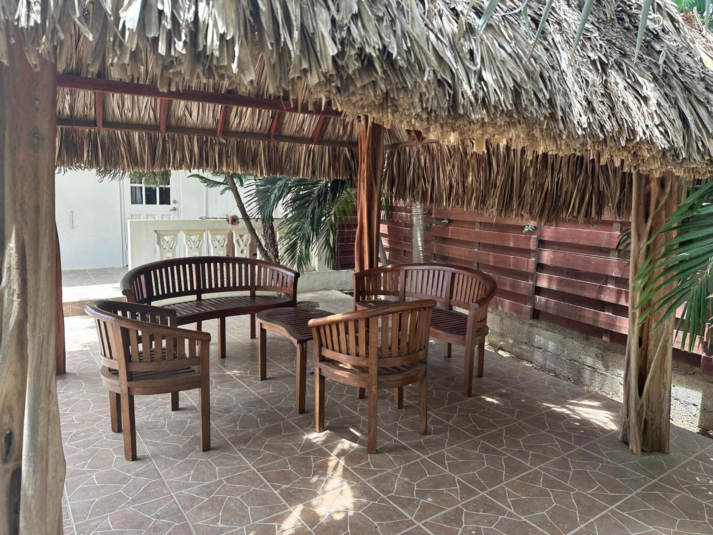 Studio - begane grond - poolside