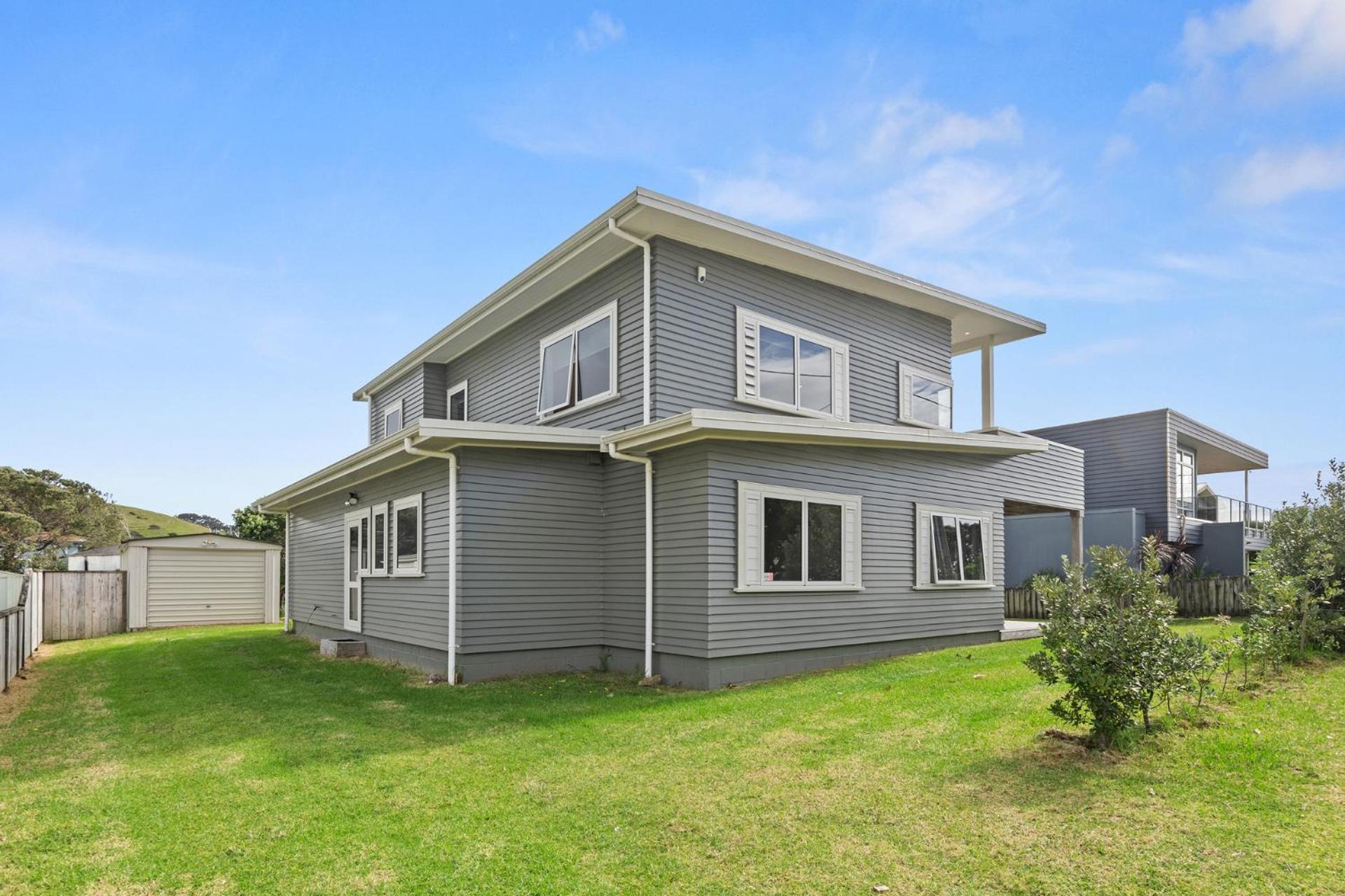 Matapouri Family Retreat - Matapouri Holiday Home view 2