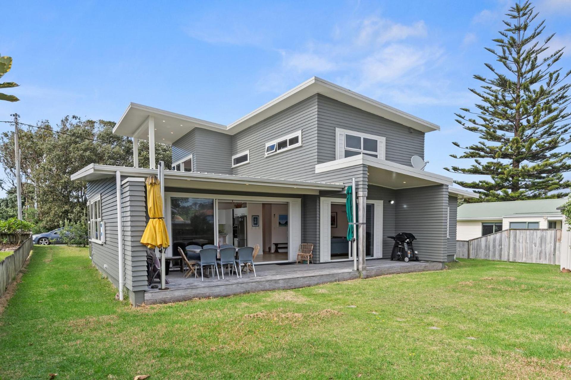 Matapouri Family Retreat - Matapouri Holiday Home view 4
