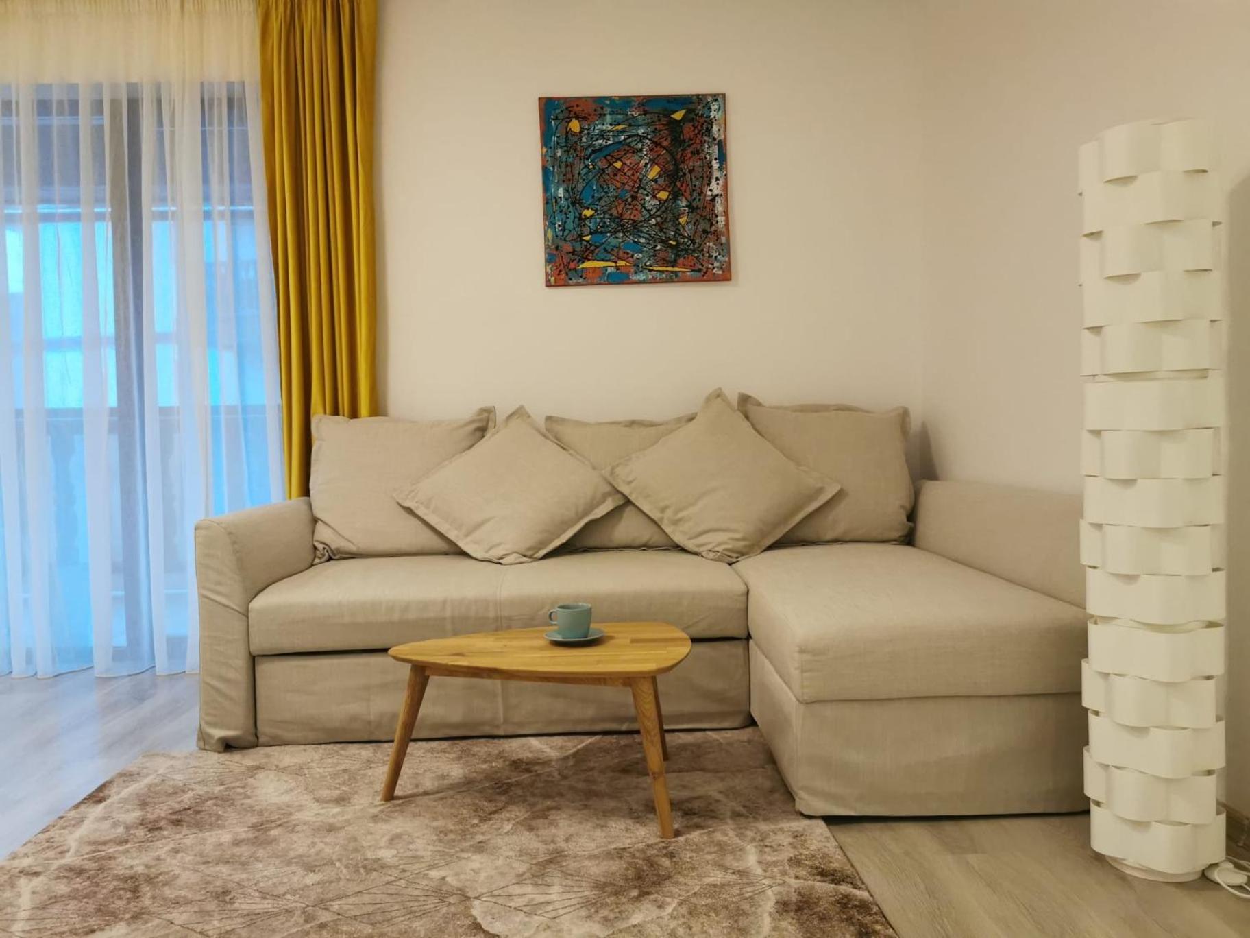 Tonka Apartment